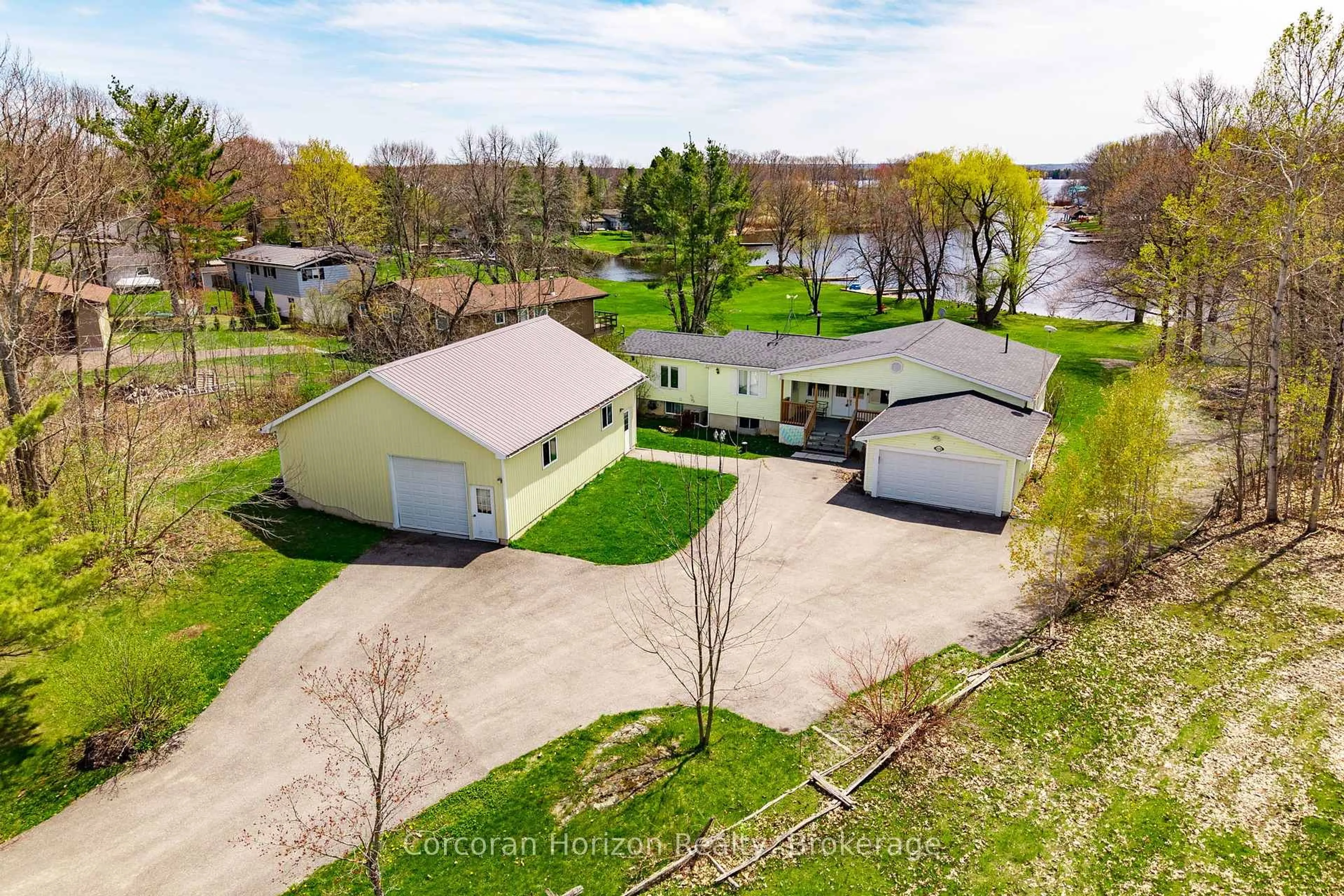 A pic from outside/outdoor area/front of a property/back of a property/a pic from drone, water/lake/river/ocean view for 112 Heath Valley Tr, Georgian Bay Ontario L0K 1S0