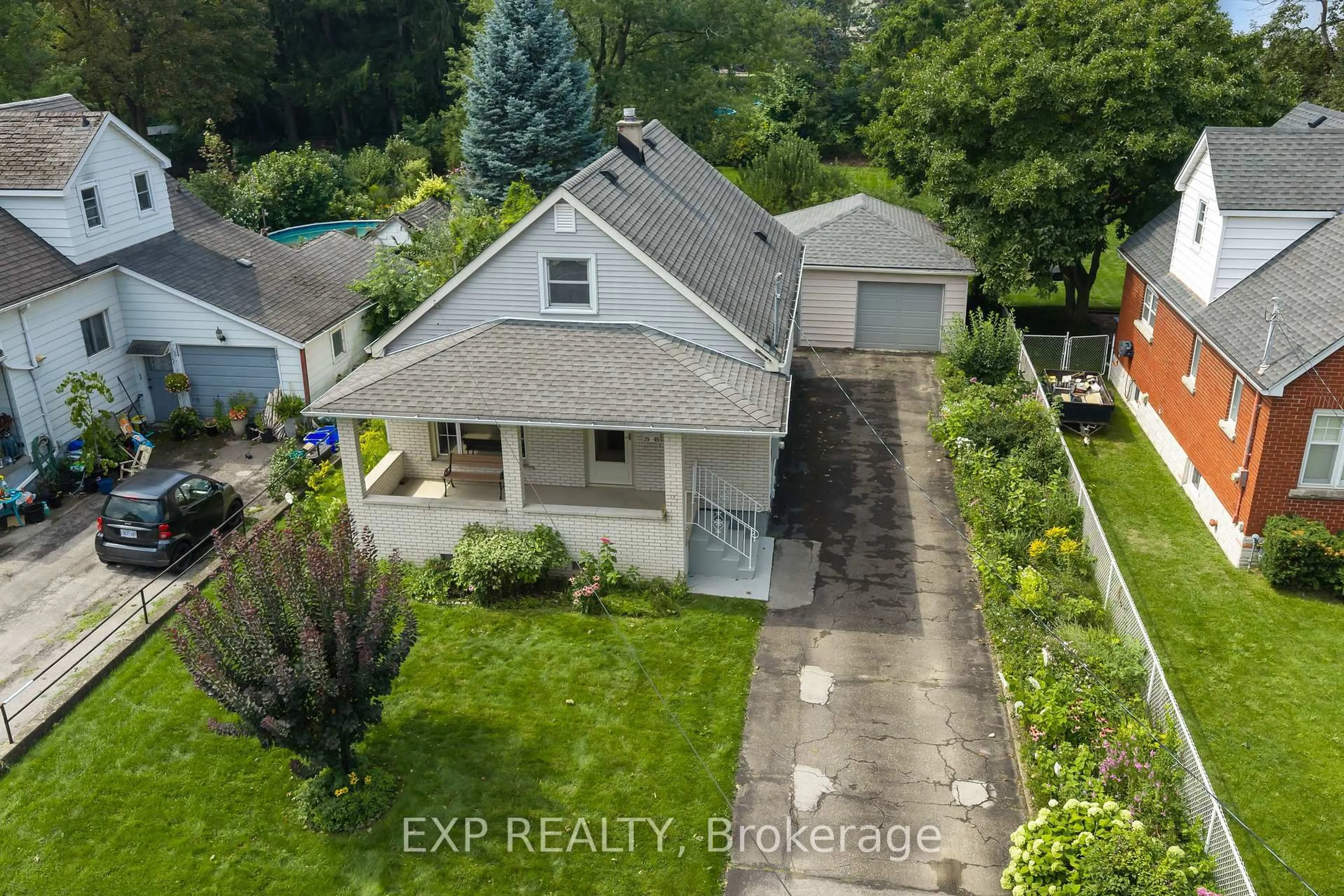 A pic from outside/outdoor area/front of a property/back of a property/a pic from drone, street for 3945 St Peter Ave, Niagara Falls Ontario L2J 2N9