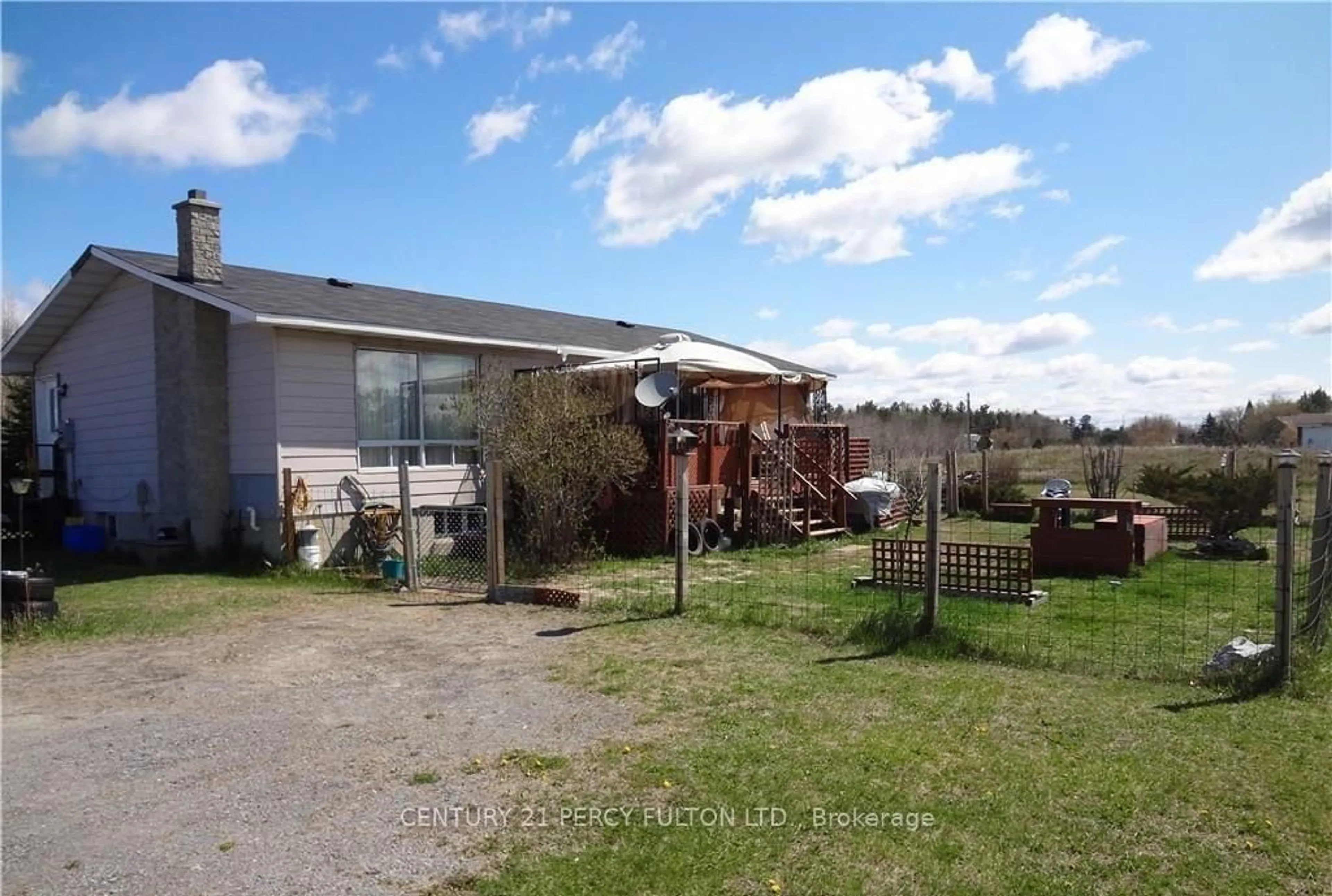 A pic from outside/outdoor area/front of a property/back of a property/a pic from drone, unknown for 1343-B CHENAUX Rd, Haley Station Ontario K0J 1Y0