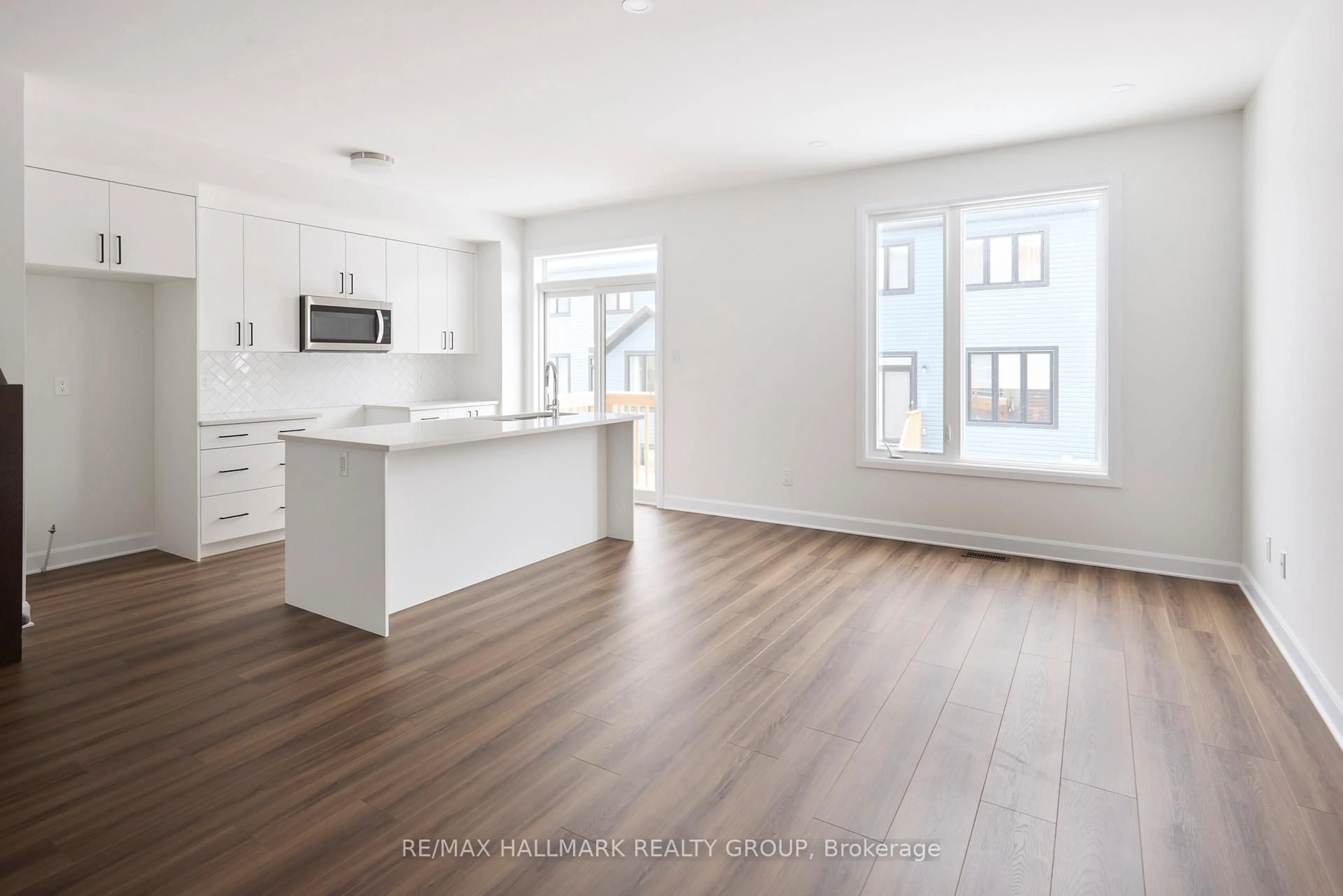 Open concept kitchen, unknown for 547 Roundhouse Cres, Ottawa Ontario K2S 1K4