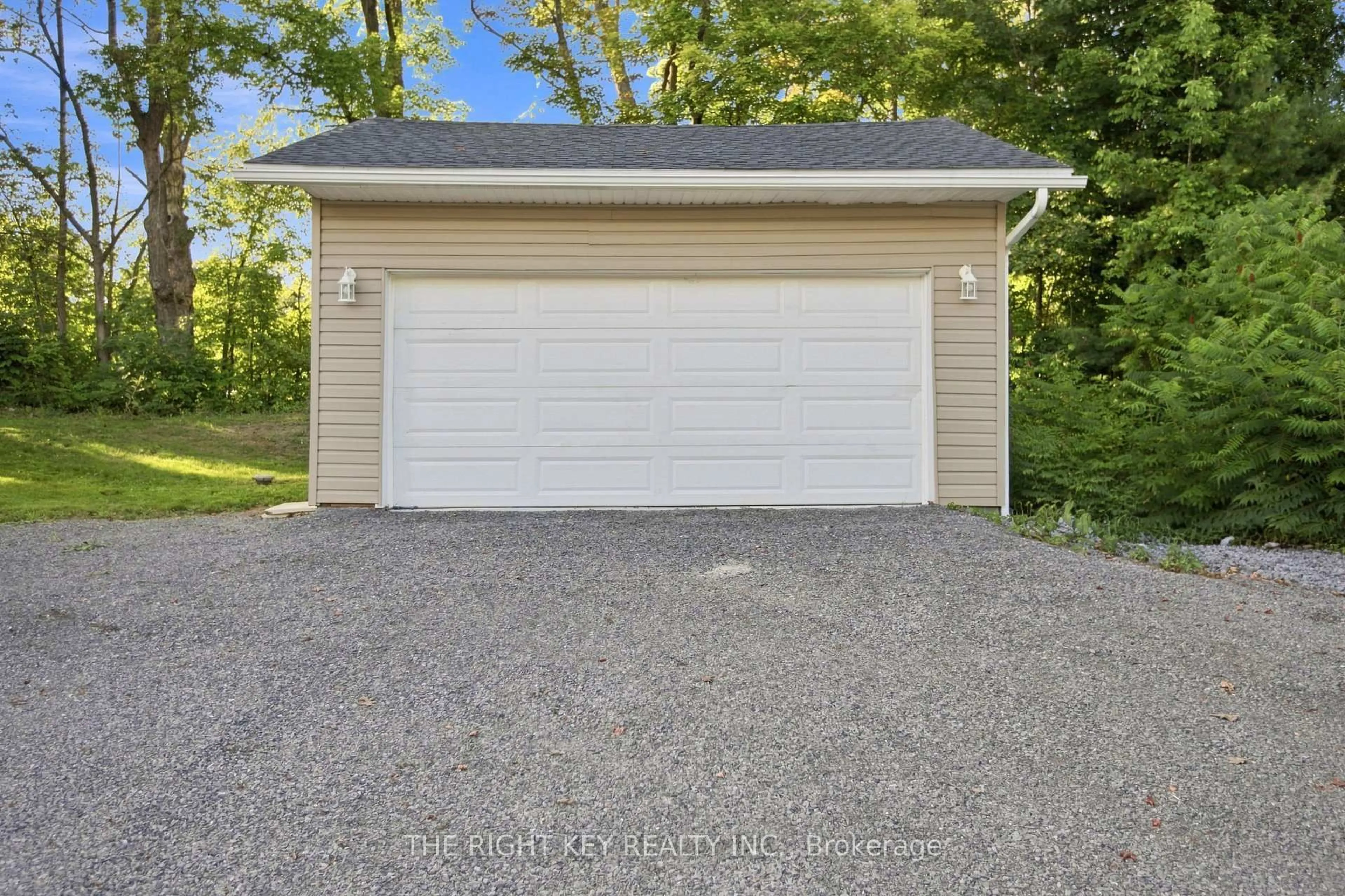 Indoor garage for 16 Stacey Dr, Burnstown Ontario K0J 1G0