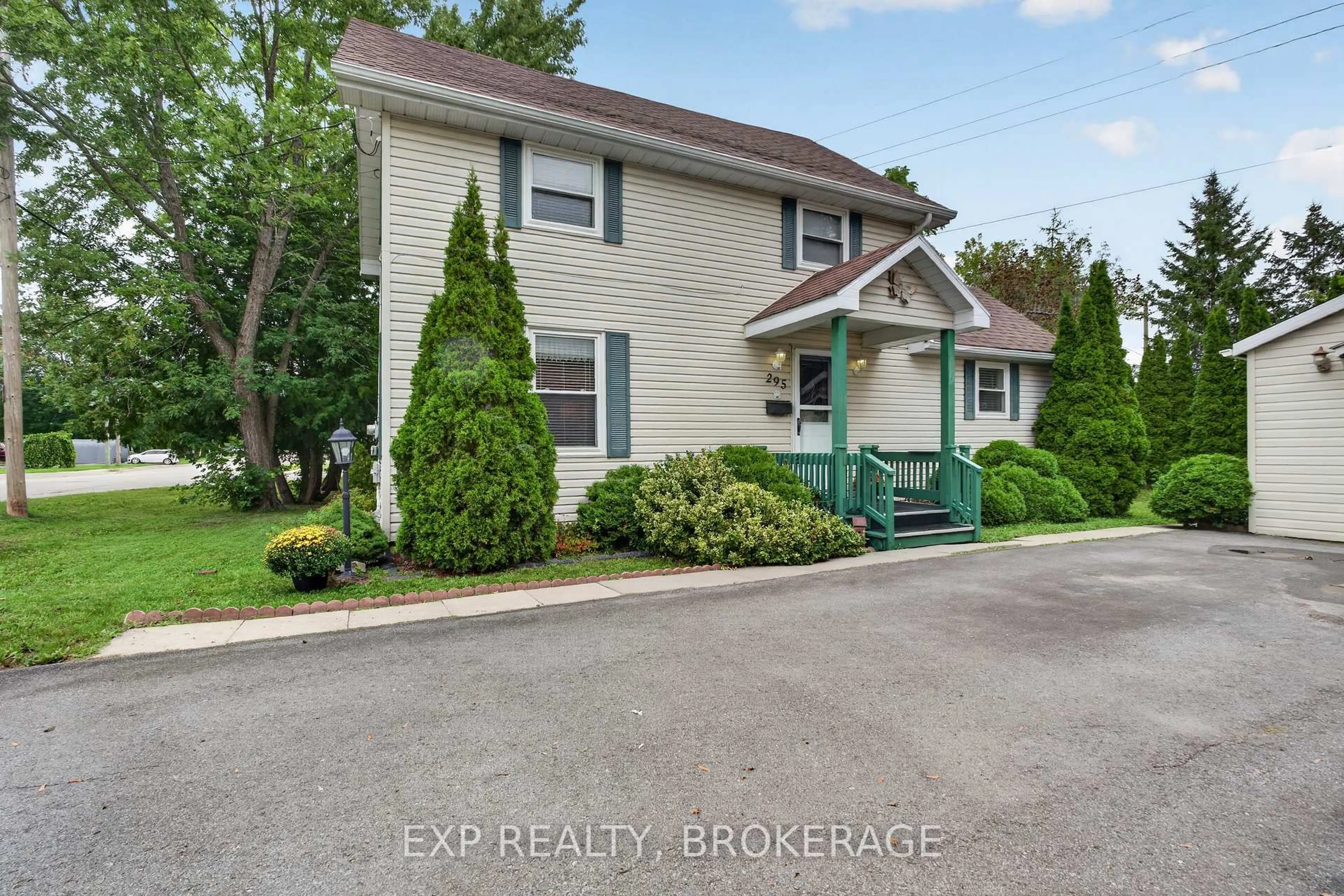 Unknown for 295 VICTORIA Ave, Gananoque Ontario K7G 2S3