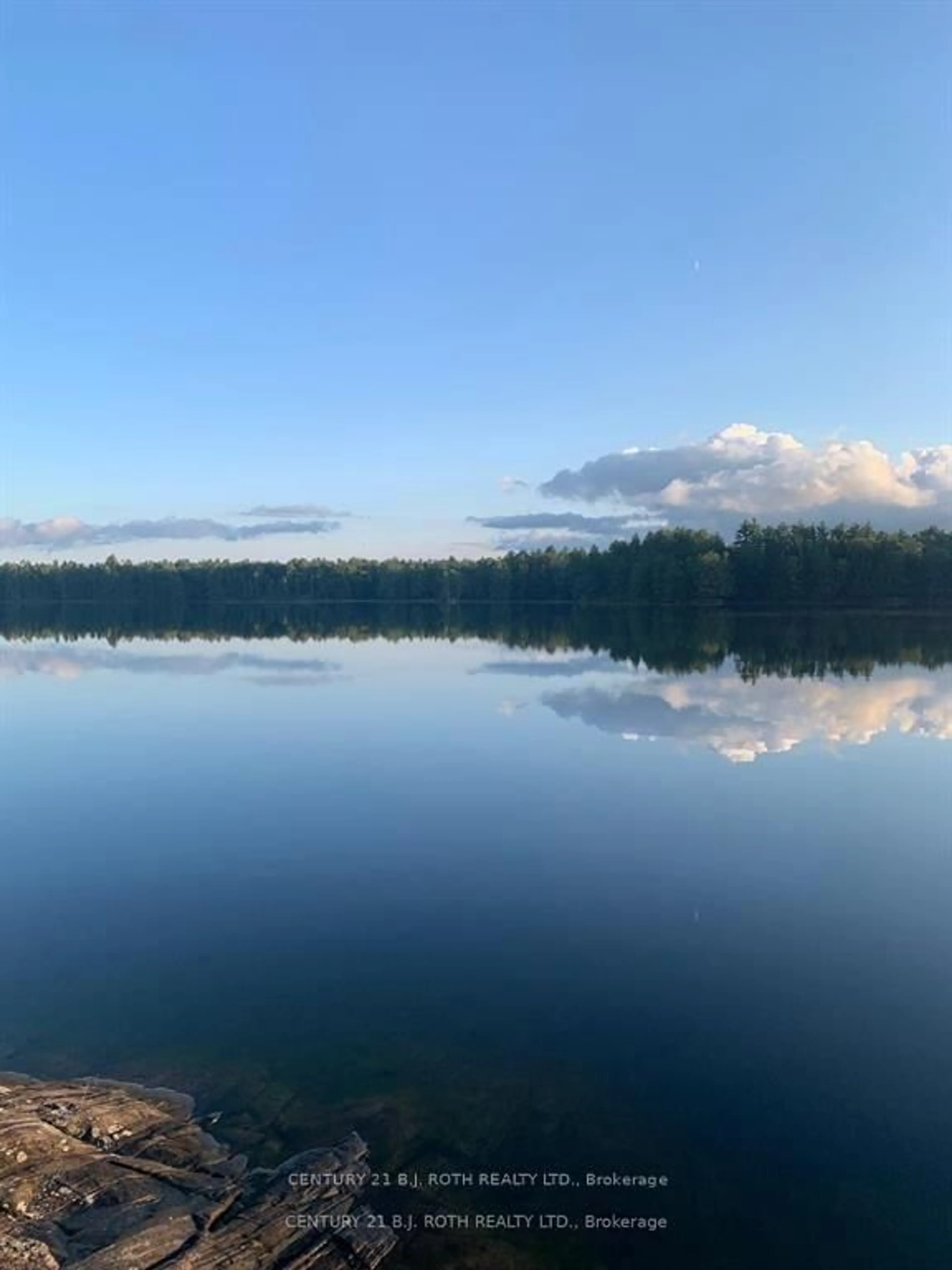 Blurry image for 24 Severn River, Muskoka Lakes Ontario P0E 1G0