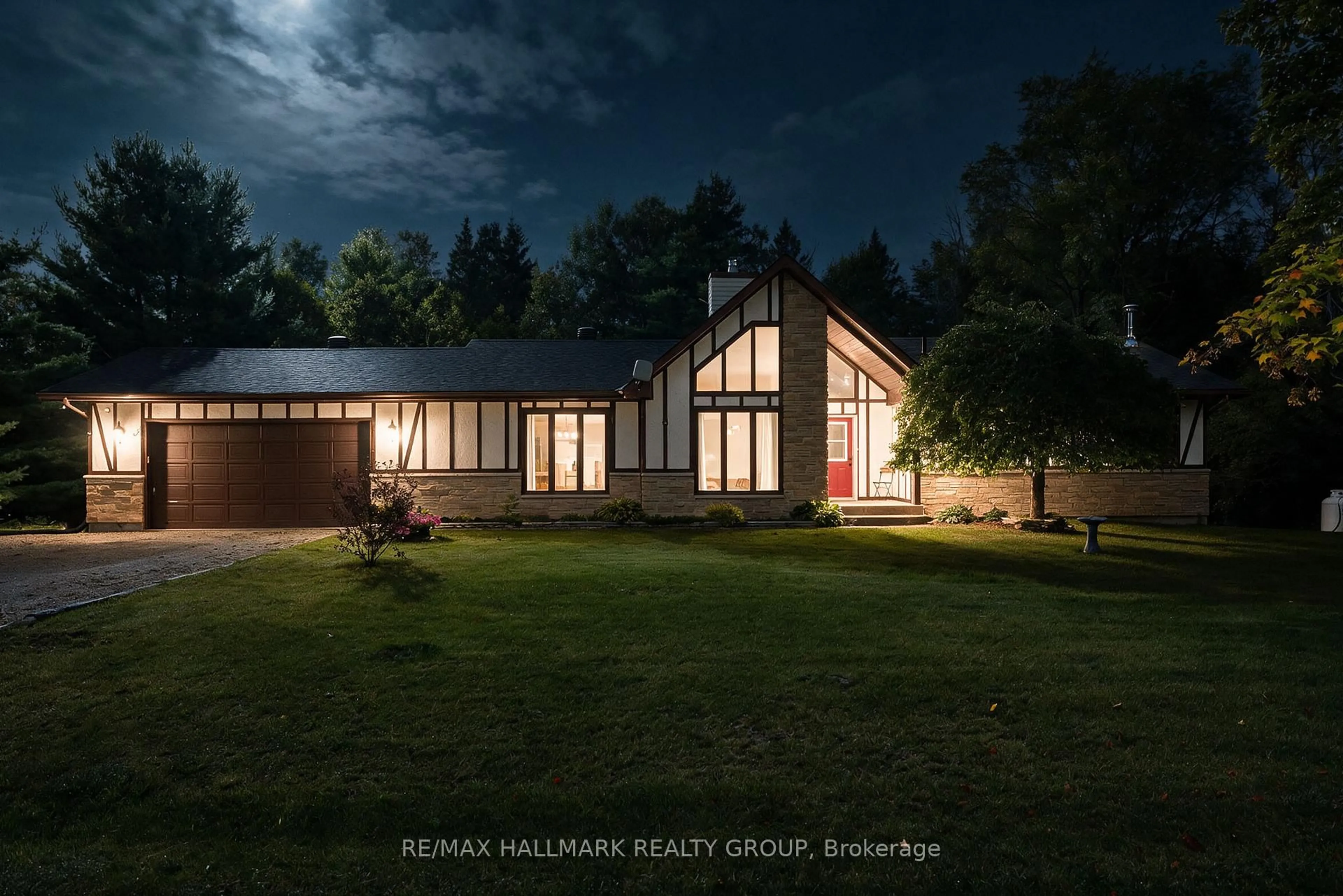 A pic from outside/outdoor area/front of a property/back of a property/a pic from drone, building for 2346 Bathurst 5th Concession Rd, Perth Ontario K7H 3C9