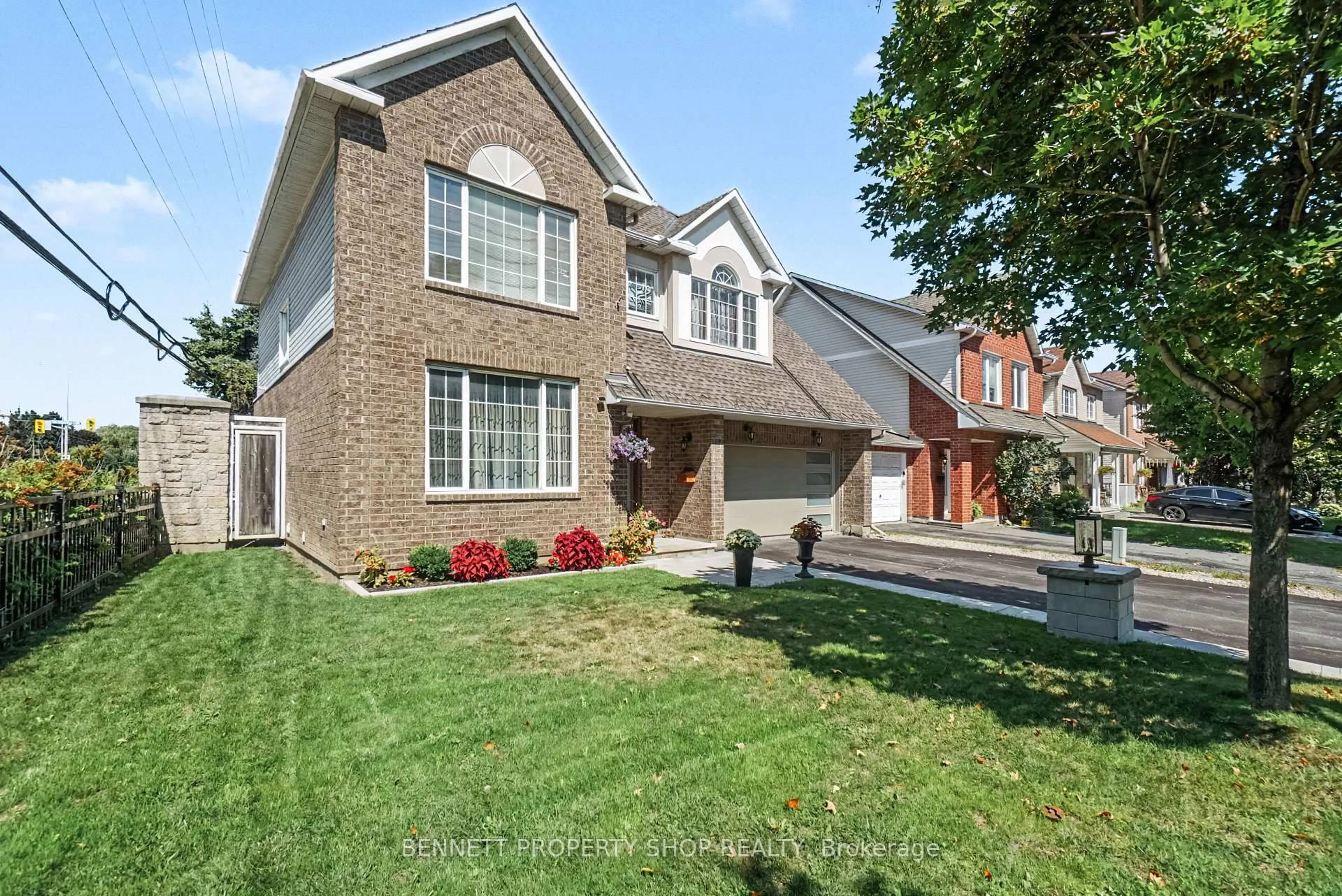 Home with brick exterior material, street for 21 Summerwind Cres, Nepean Ontario K2G 6G6