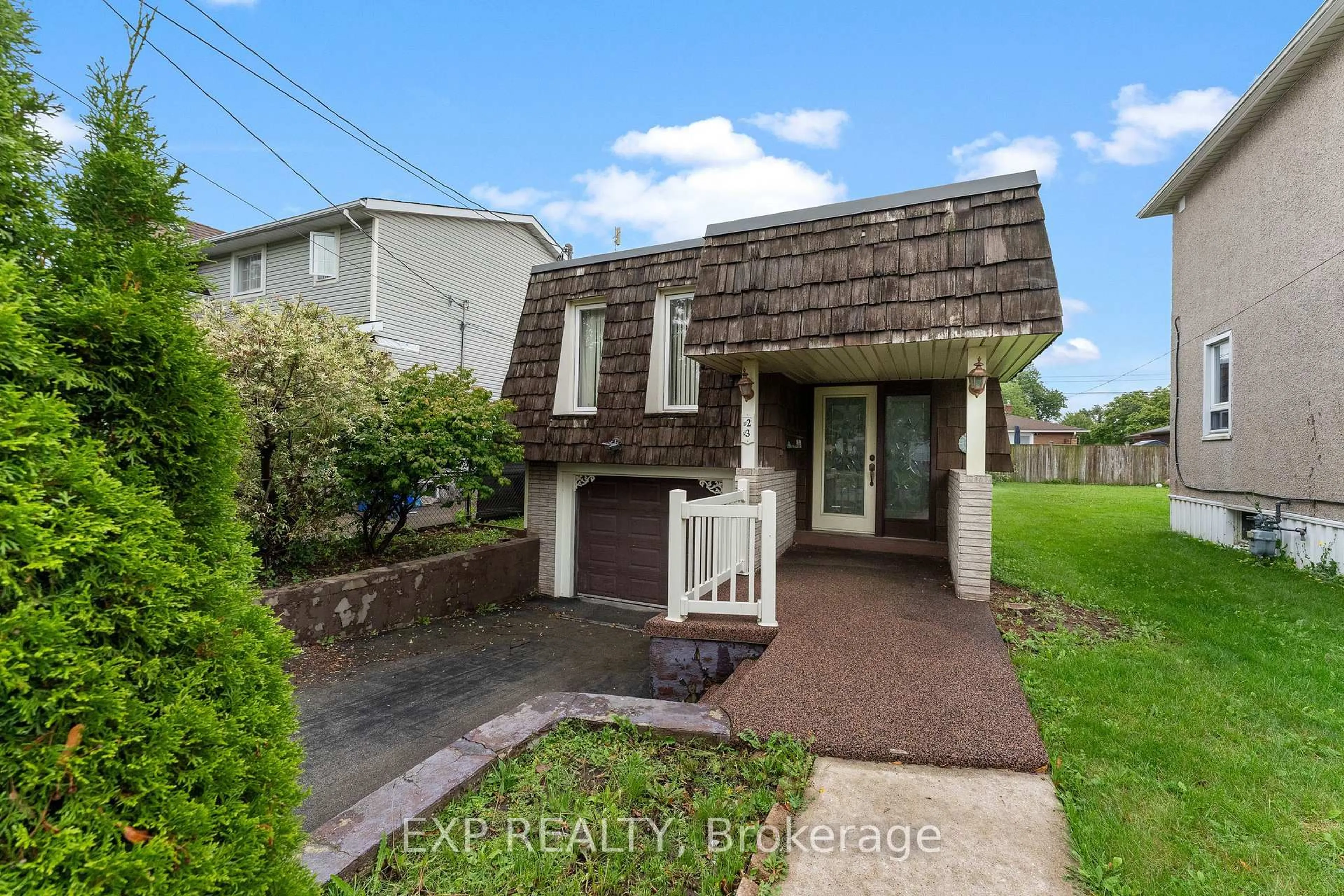 Unknown for 23 Classic Ave, Welland Ontario L3B 1P3