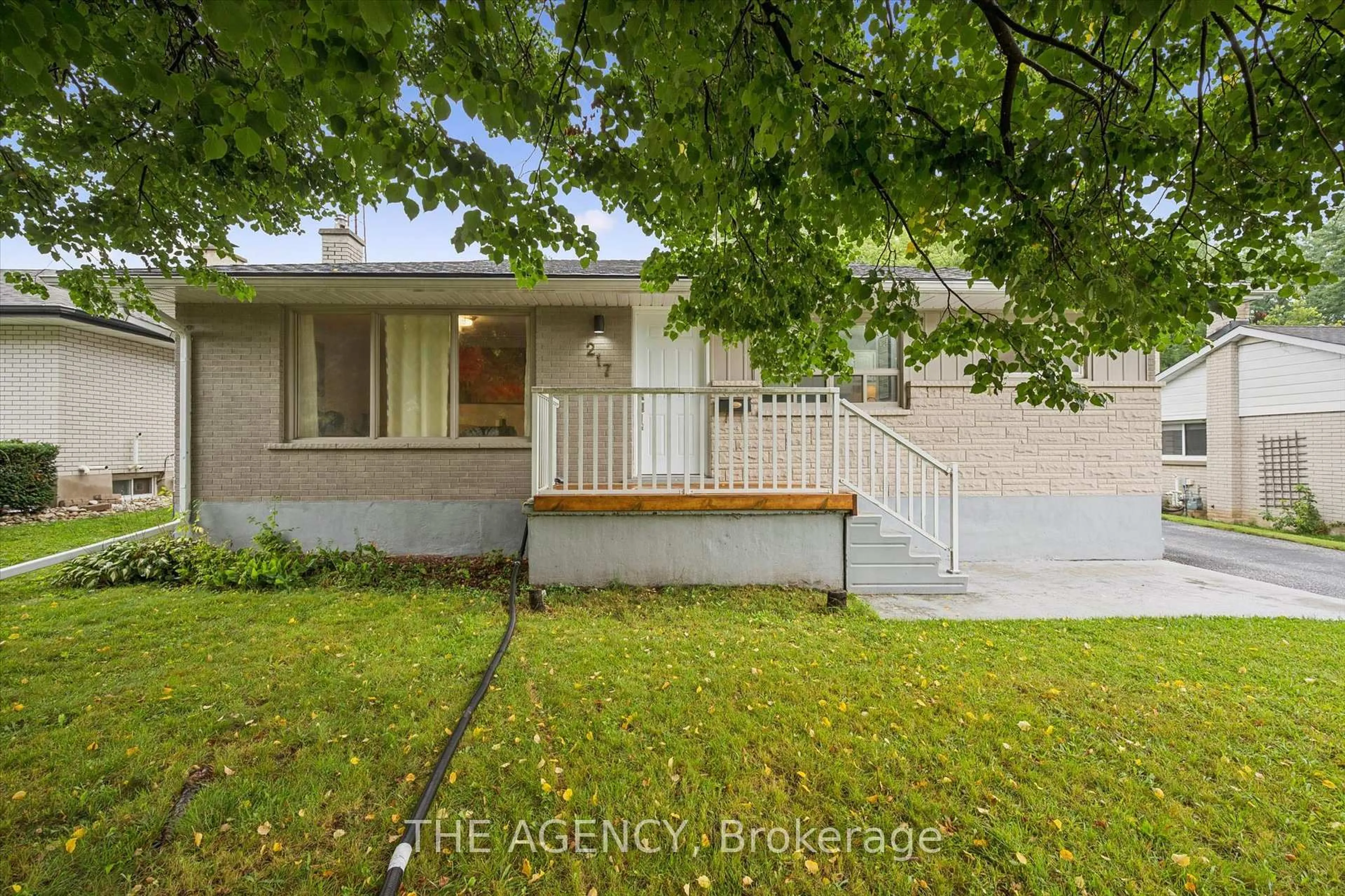 Unknown for 217 Mayfield Ave, Waterloo Ontario N2J 3S6