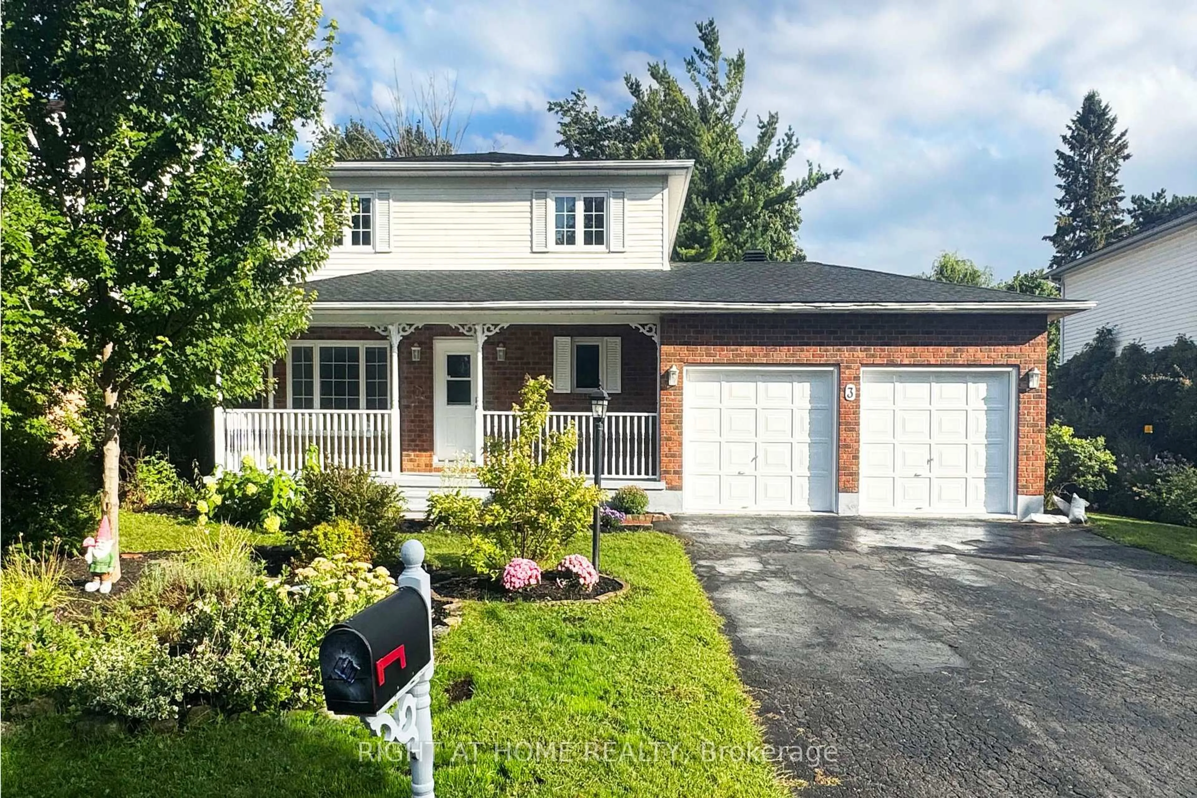 Home with vinyl exterior material, street for 3 JOSEPH Circ, Ottawa Ontario K2S 1B9