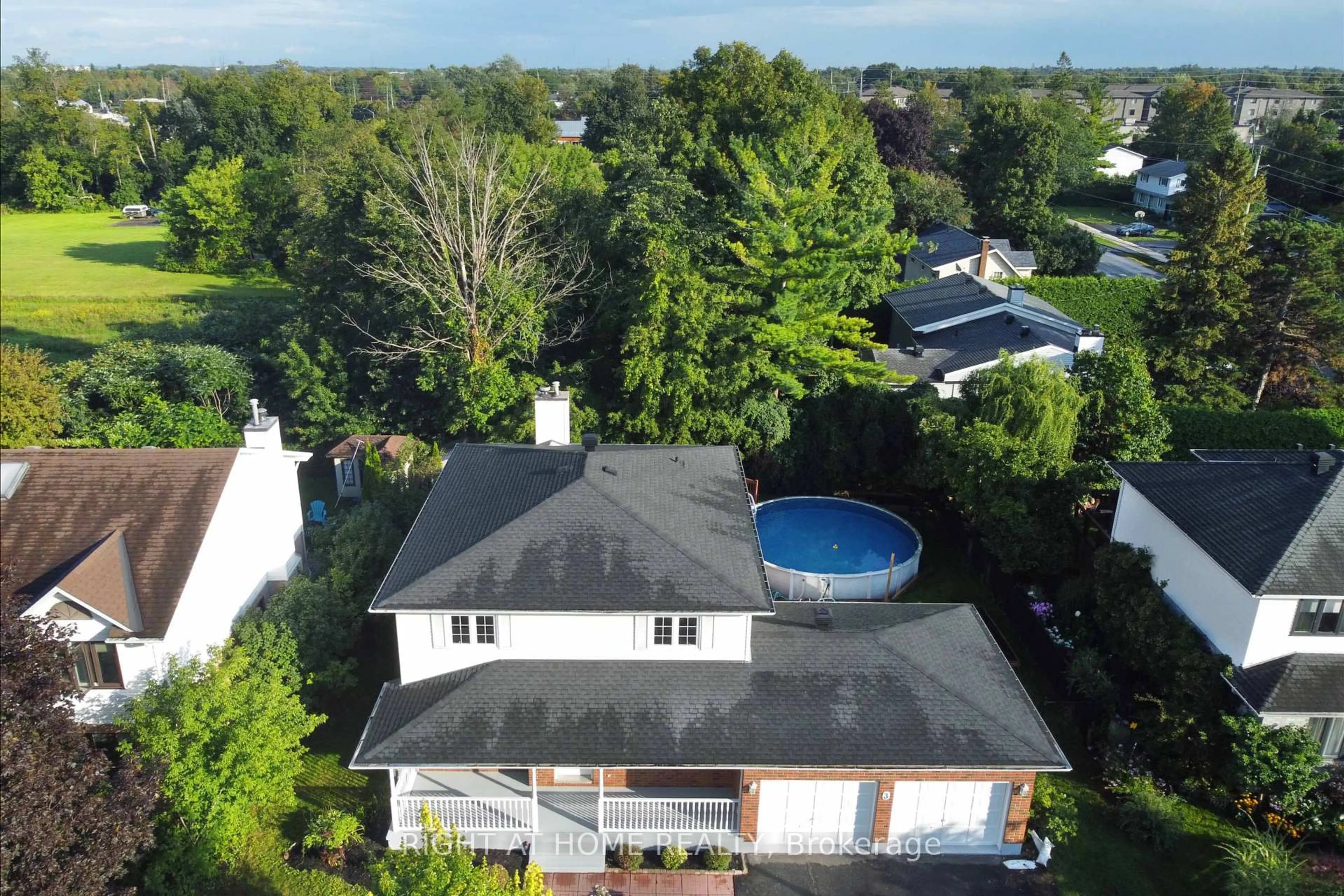 A pic from outside/outdoor area/front of a property/back of a property/a pic from drone, water/lake/river/ocean view for 3 JOSEPH Circ, Ottawa Ontario K2S 1B9