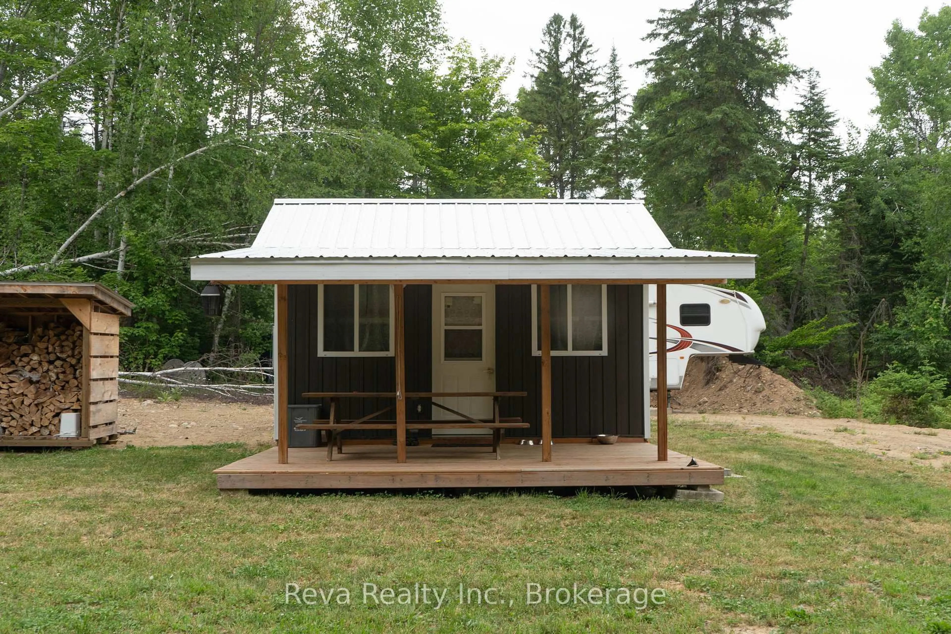 Shed for 219 Elgin Rd, Maynooth Ontario K0L 2K0