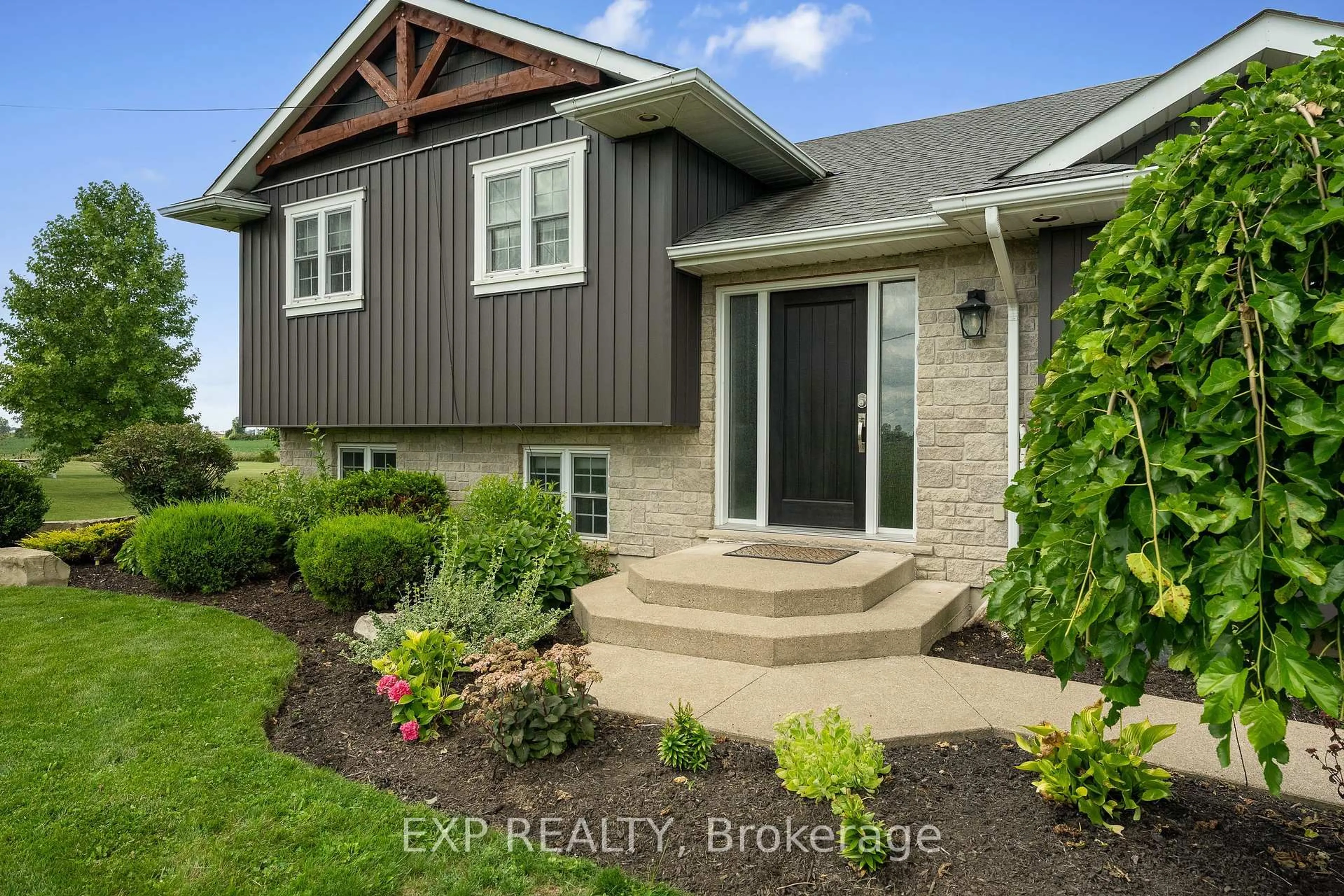 Unknown for 32070 Sideroad 20 Rd, Wainfleet Ontario L0S 1V0