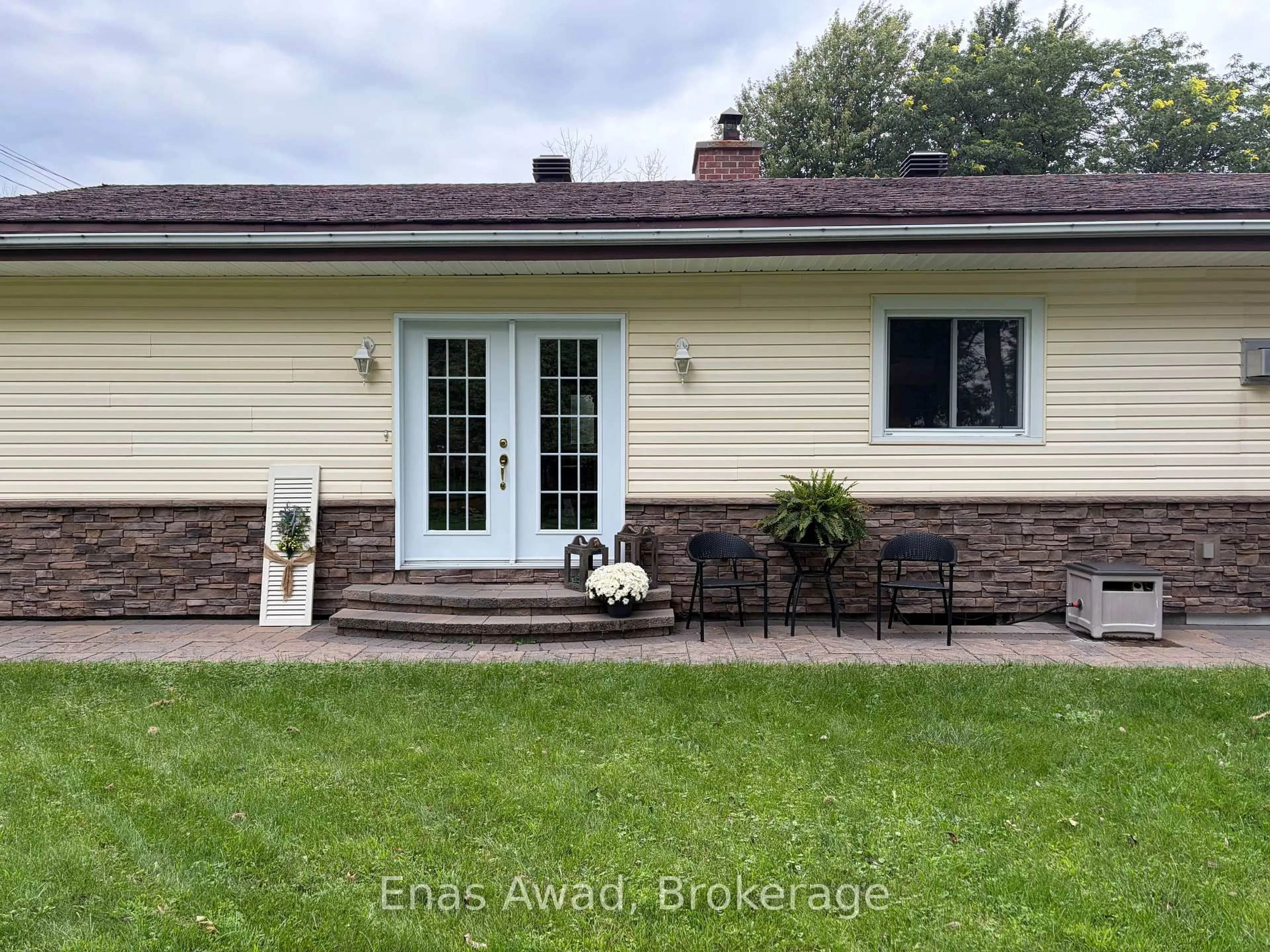 Home with brick exterior material, water/lake/river/ocean view for 76 Hamilton Island Rd, South Glengarry Ontario K0C 2E0