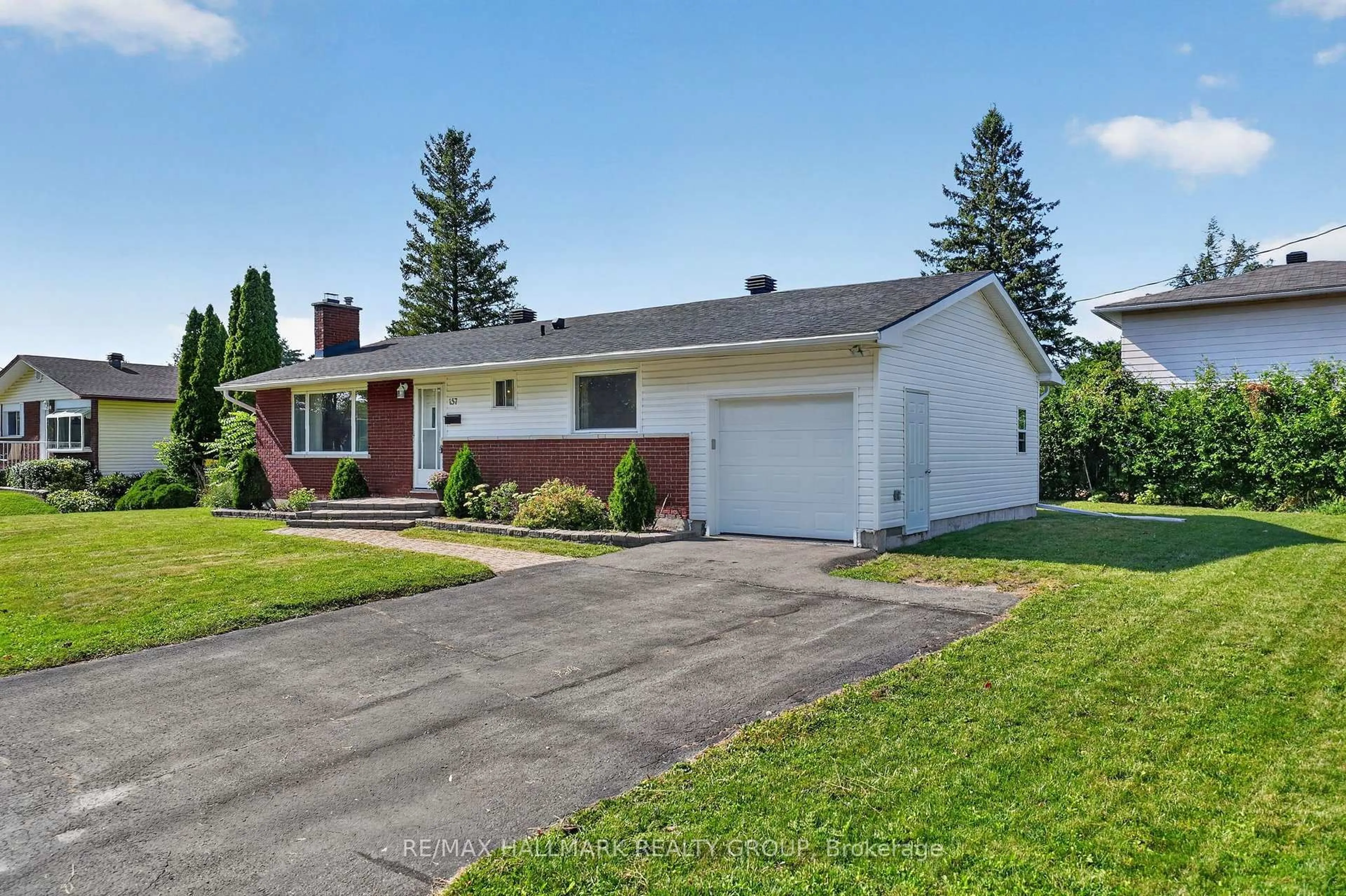 Unknown for 157 Lacroix Ave, Gloucester Ontario K1E 1K2