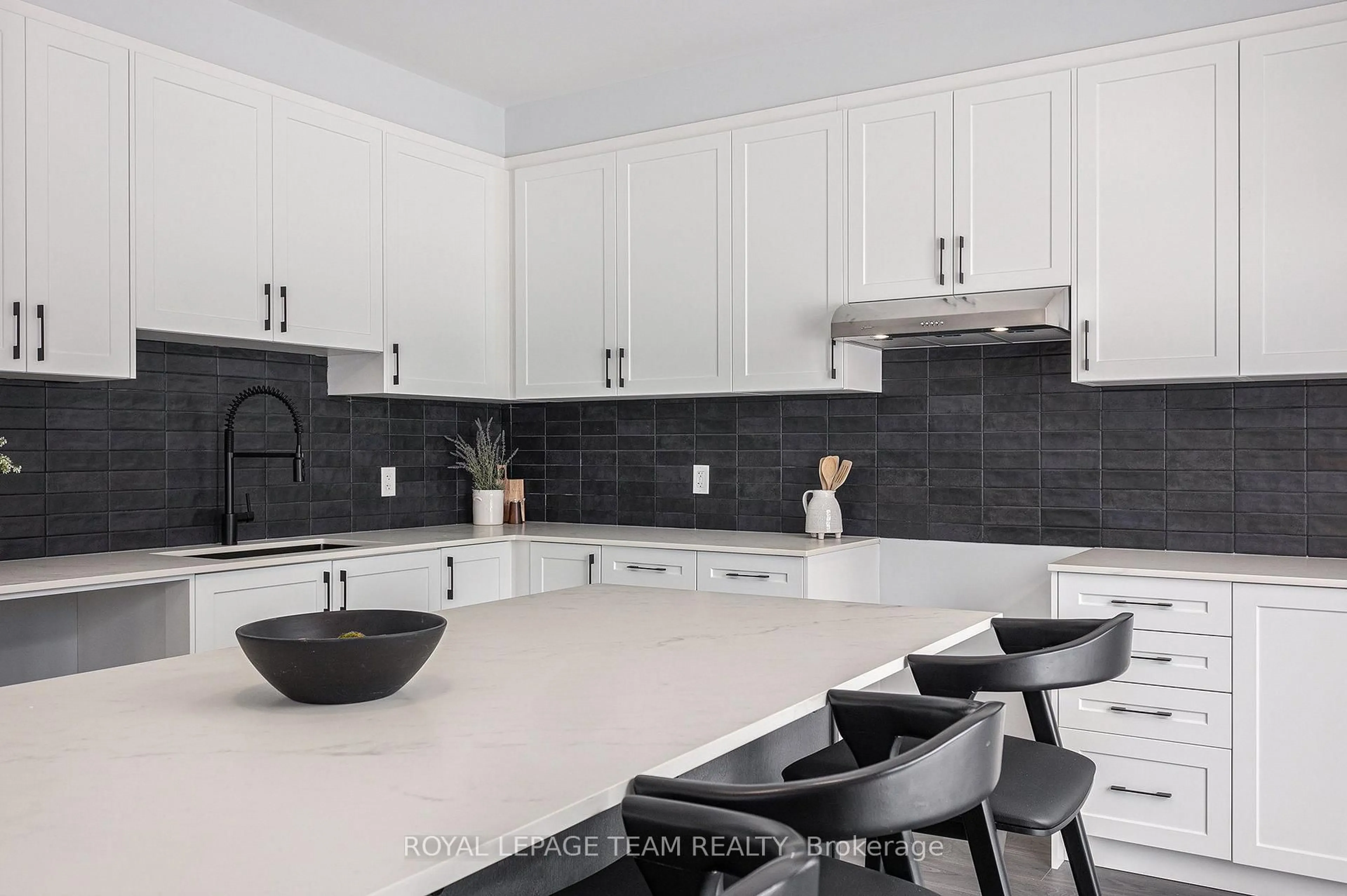 Contemporary kitchen, ceramic/tile floor for Lot 6004 Patchwork St, Richmond Ontario K0A 2Z0