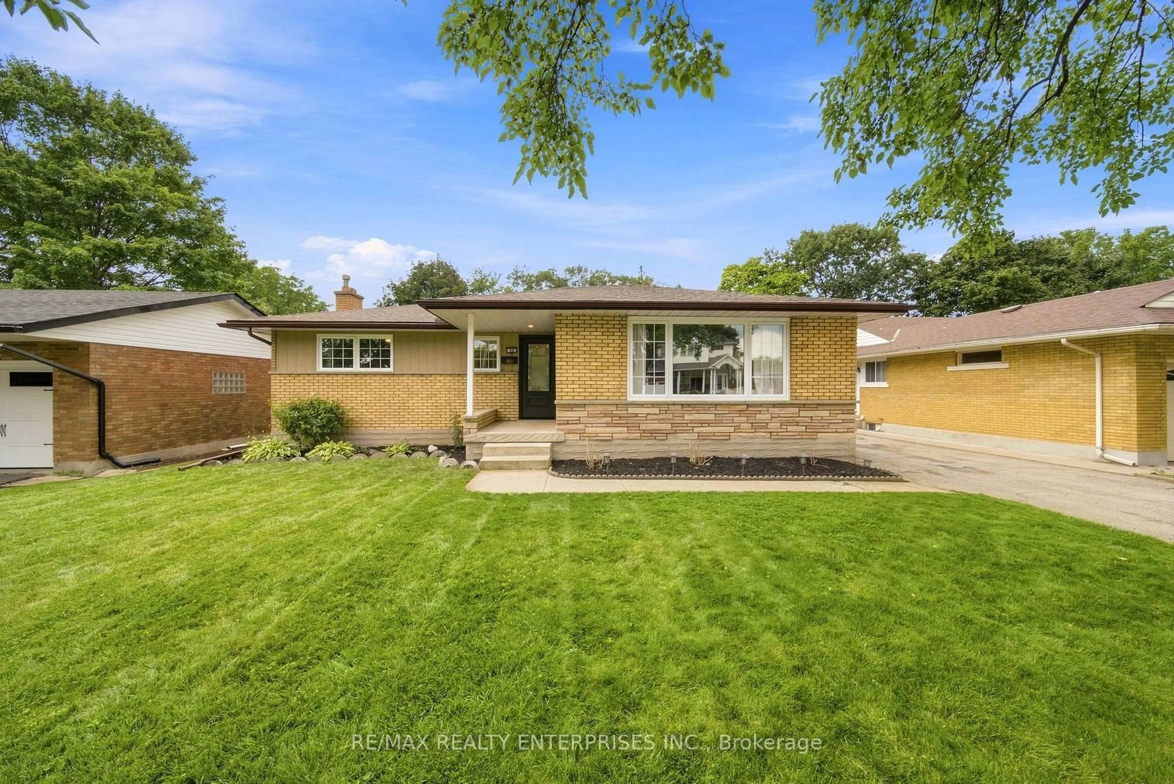 Home with brick exterior material, street for 56 Alexander Ave, Cambridge Ontario N1R 5K7
