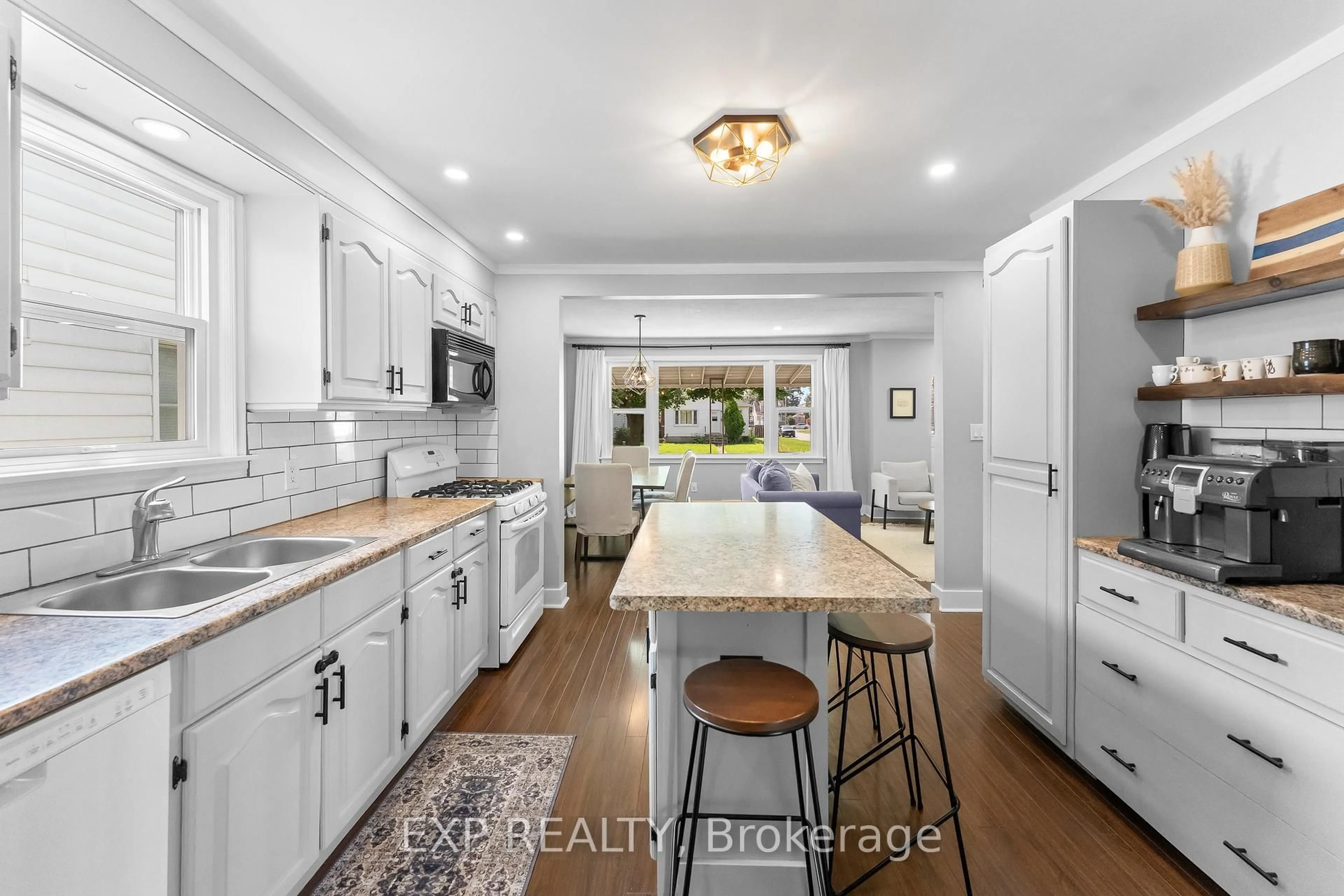 Open concept kitchen, ceramic/tile floor for 14 Mcdonald Ave, Thorold Ontario L2V 3E4