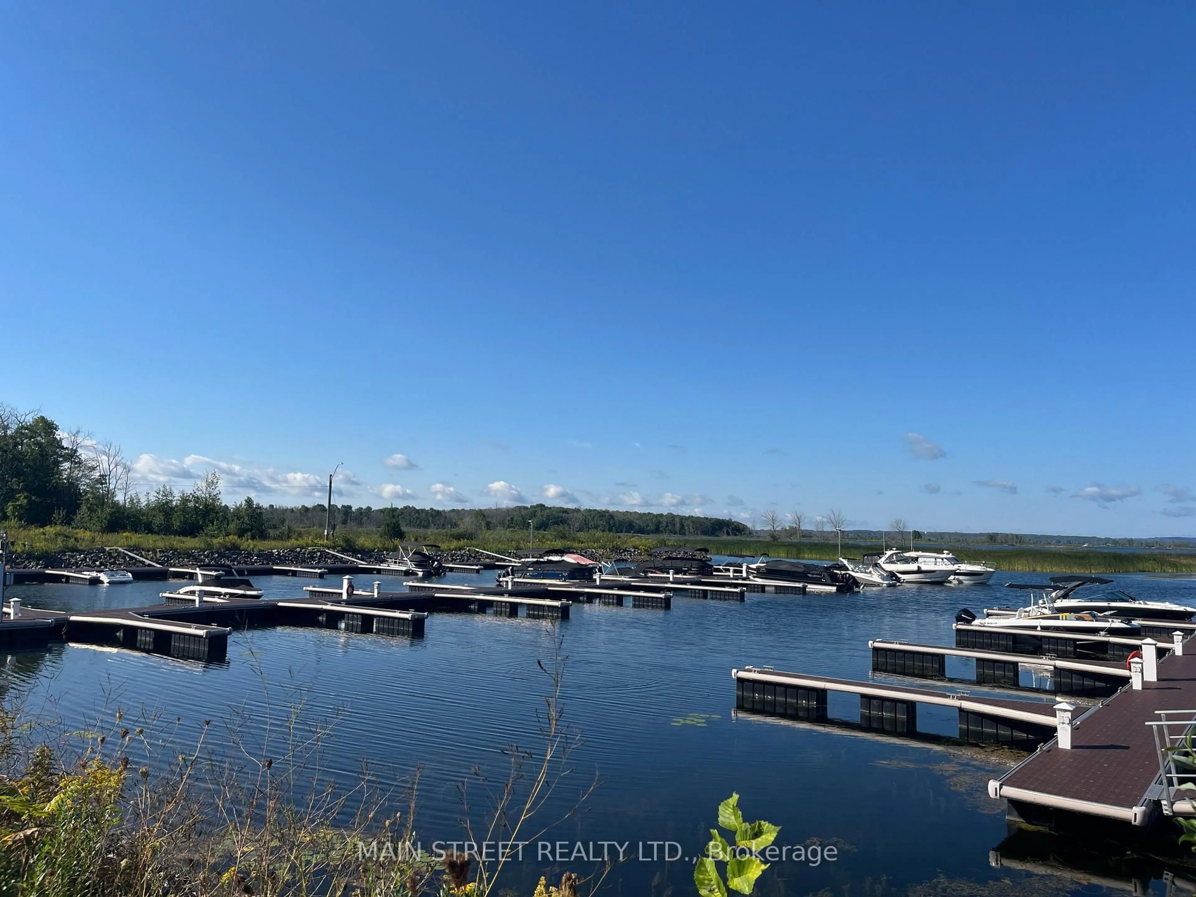 Blurry image for 93 Marina Village Dr, Georgian Bay Ontario L0K 1S0