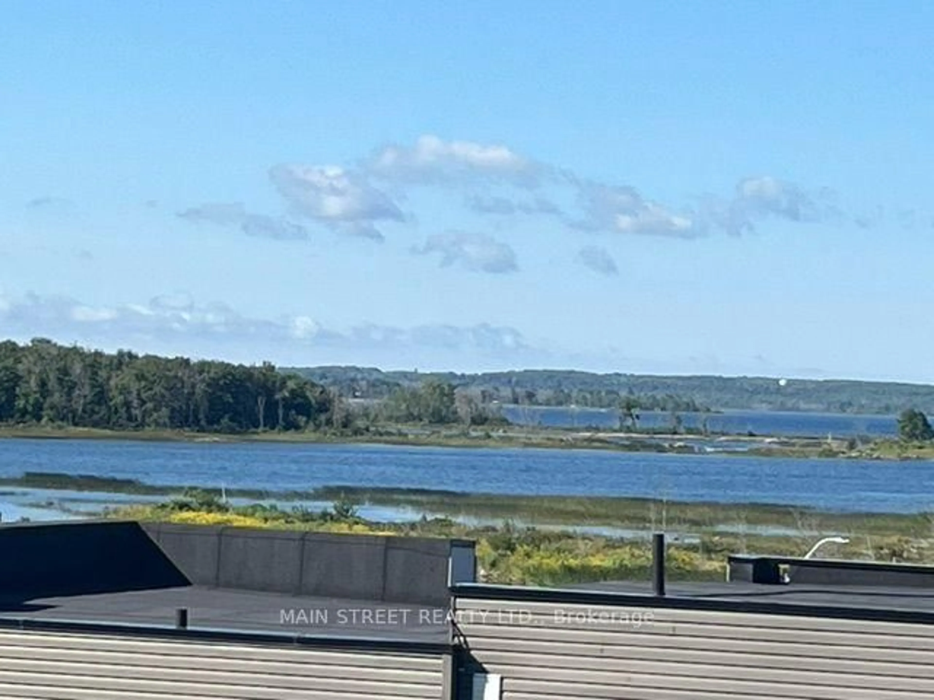 A pic from outside/outdoor area/front of a property/back of a property/a pic from drone, water/lake/river/ocean view for 93 Marina Village Dr, Georgian Bay Ontario L0K 1S0