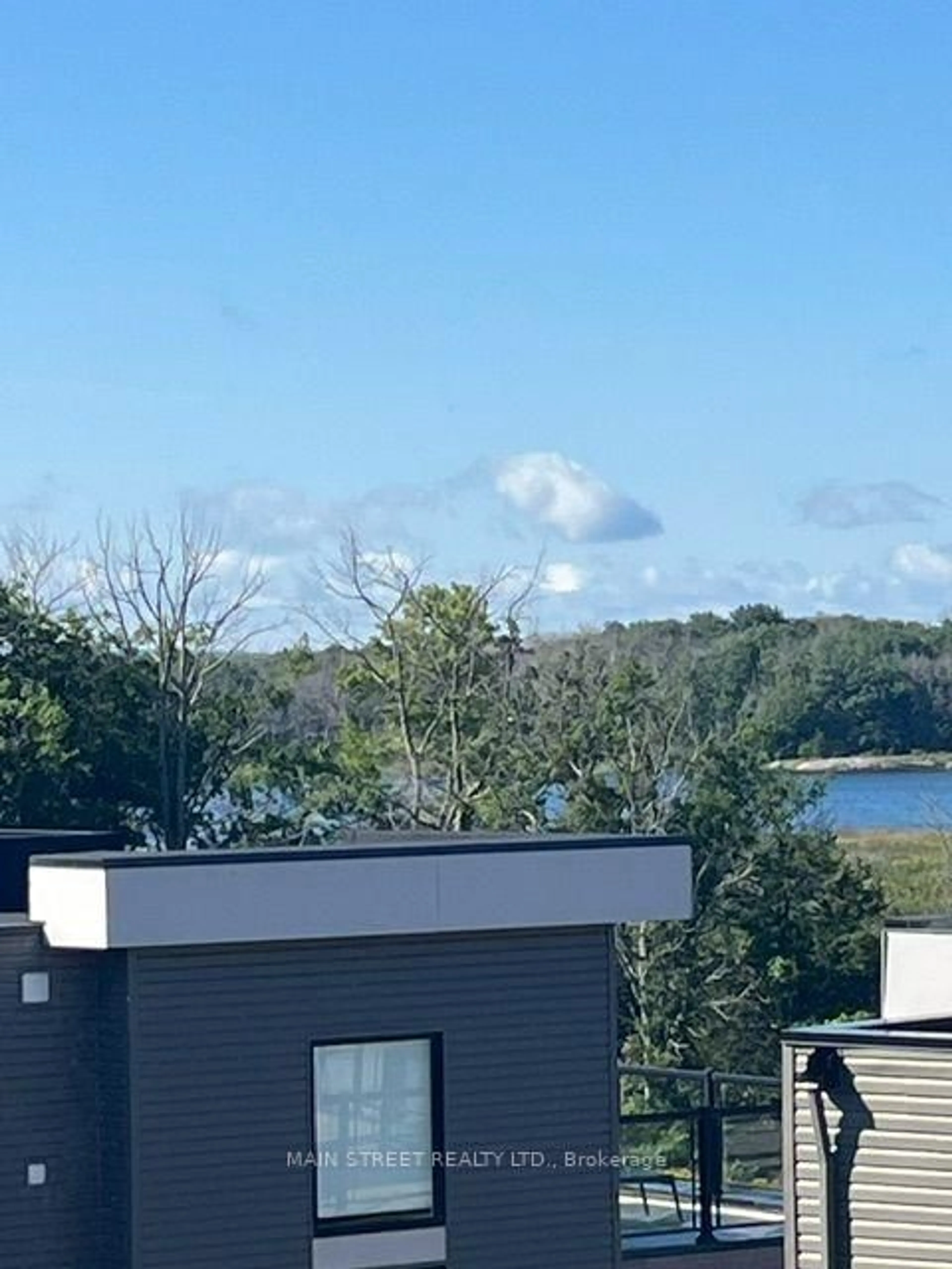 A pic from outside/outdoor area/front of a property/back of a property/a pic from drone, water/lake/river/ocean view for 93 Marina Village Dr, Georgian Bay Ontario L0K 1S0