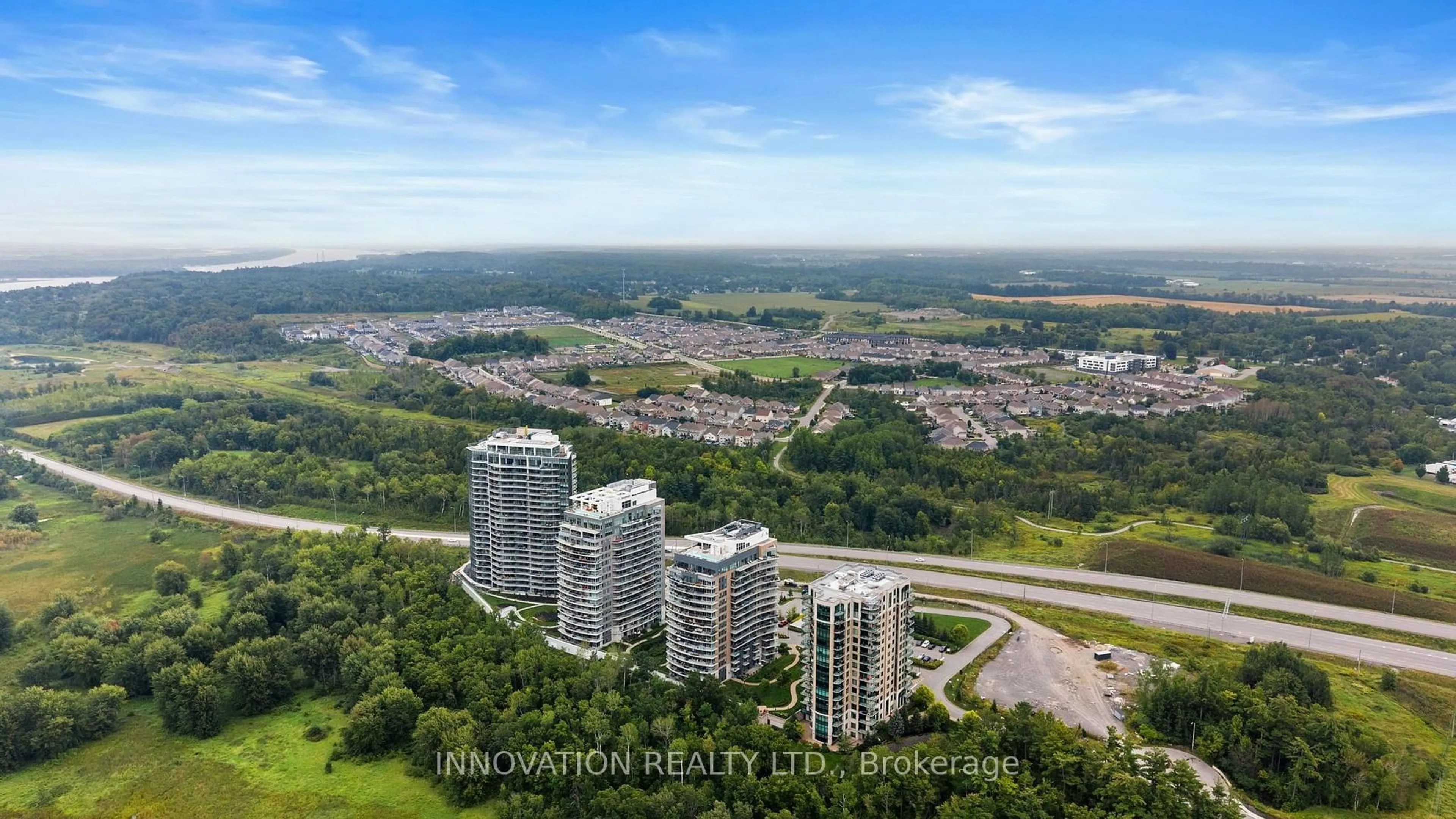 A pic from outside/outdoor area/front of a property/back of a property/a pic from drone, unknown for 200 Inlet Private #1006, Ottawa Ontario K4A 5H3