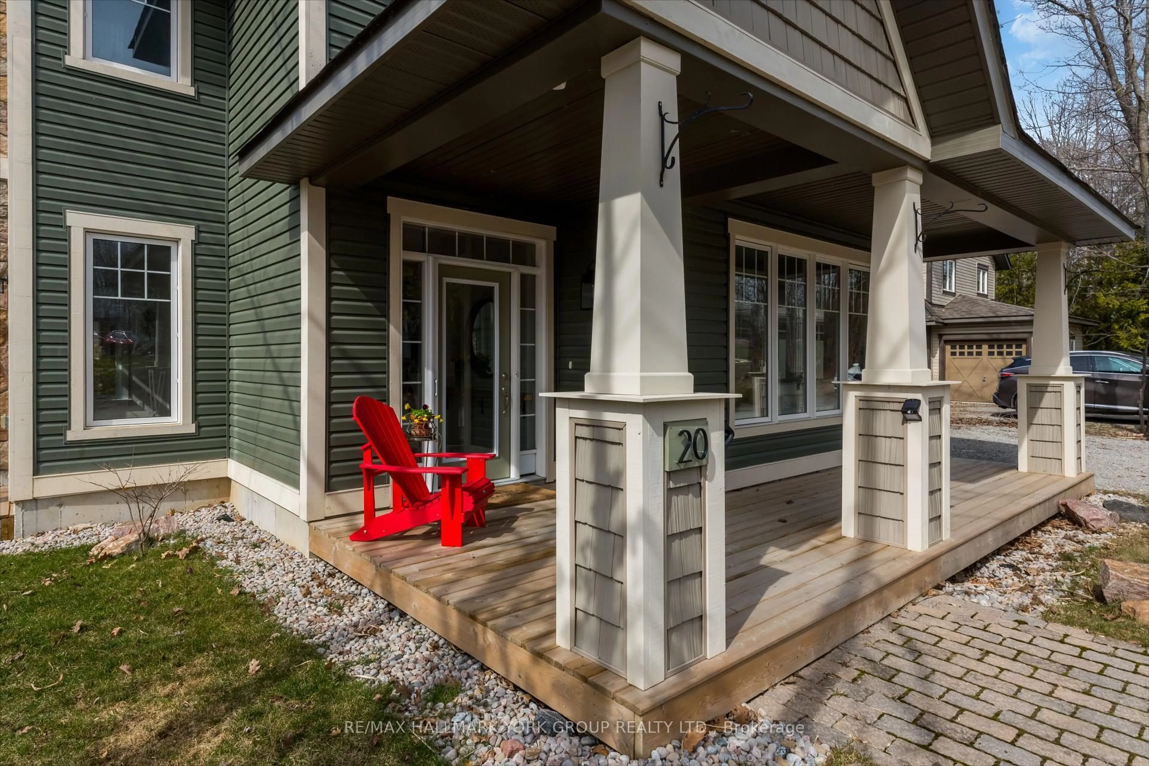 Patio, street for 20 Marina Village Dr, Georgian Bay Ontario L0K 1S0