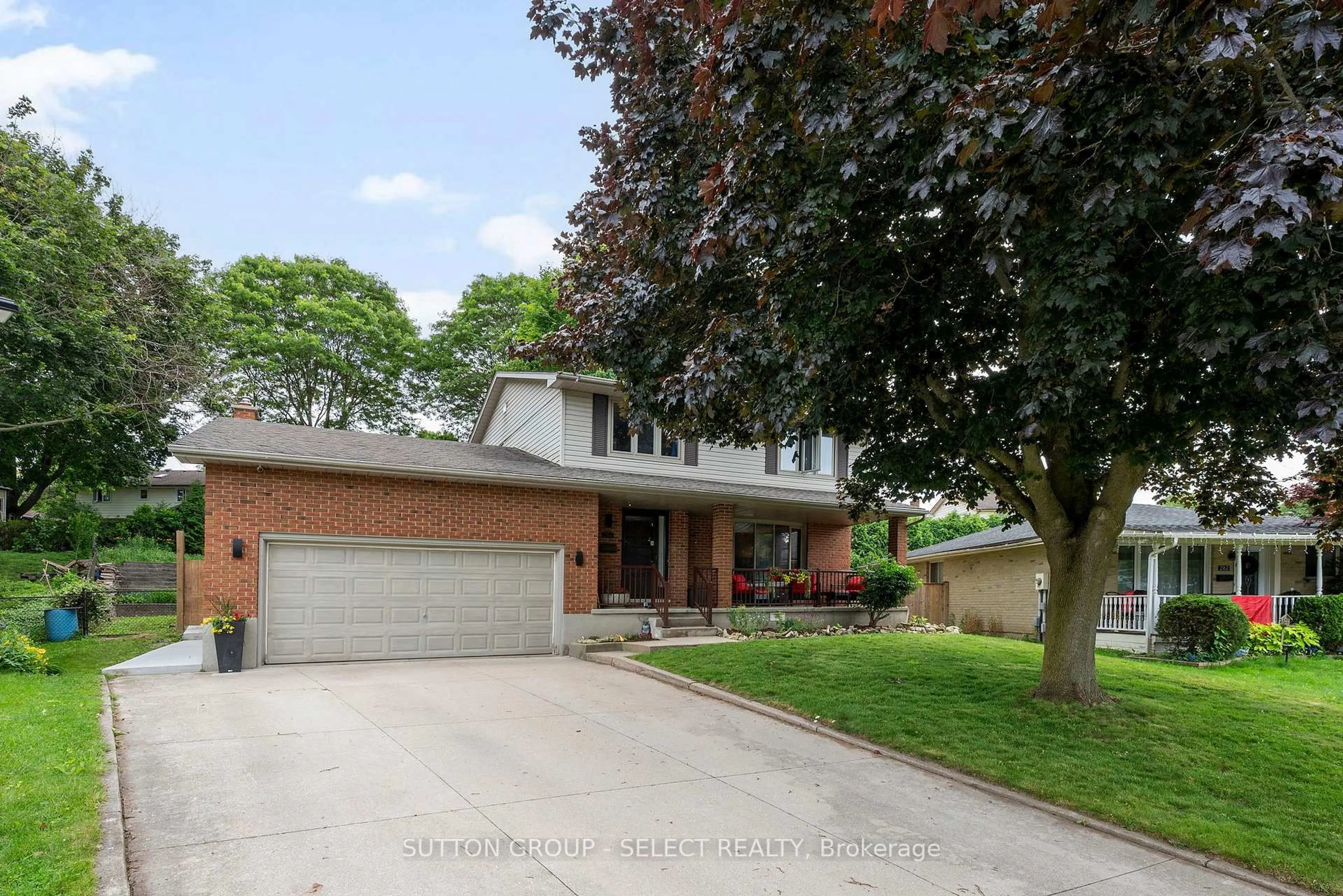 Home with brick exterior material, street for 286 Highview Cres, London South Ontario N6J 4E3