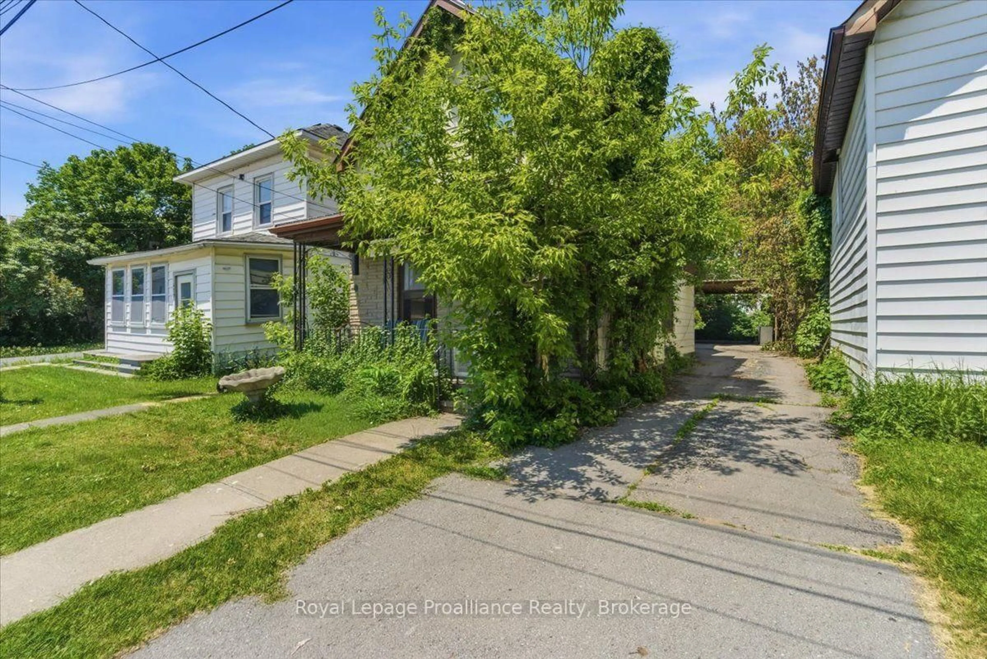 A pic from outside/outdoor area/front of a property/back of a property/a pic from drone, street for 431 Main St, Deseronto Ontario K0K 1X0
