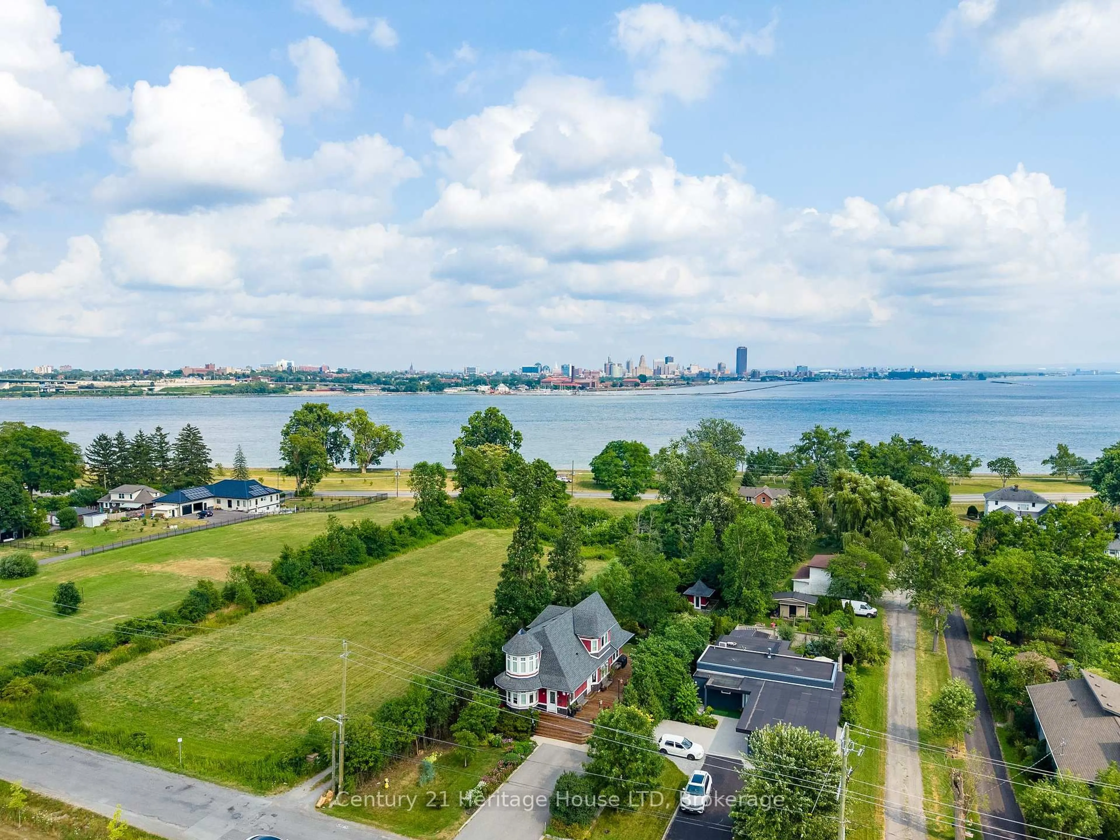 A pic from outside/outdoor area/front of a property/back of a property/a pic from drone, water/lake/river/ocean view for 134 Albany Rd, Fort Erie Ontario L2A 1L6