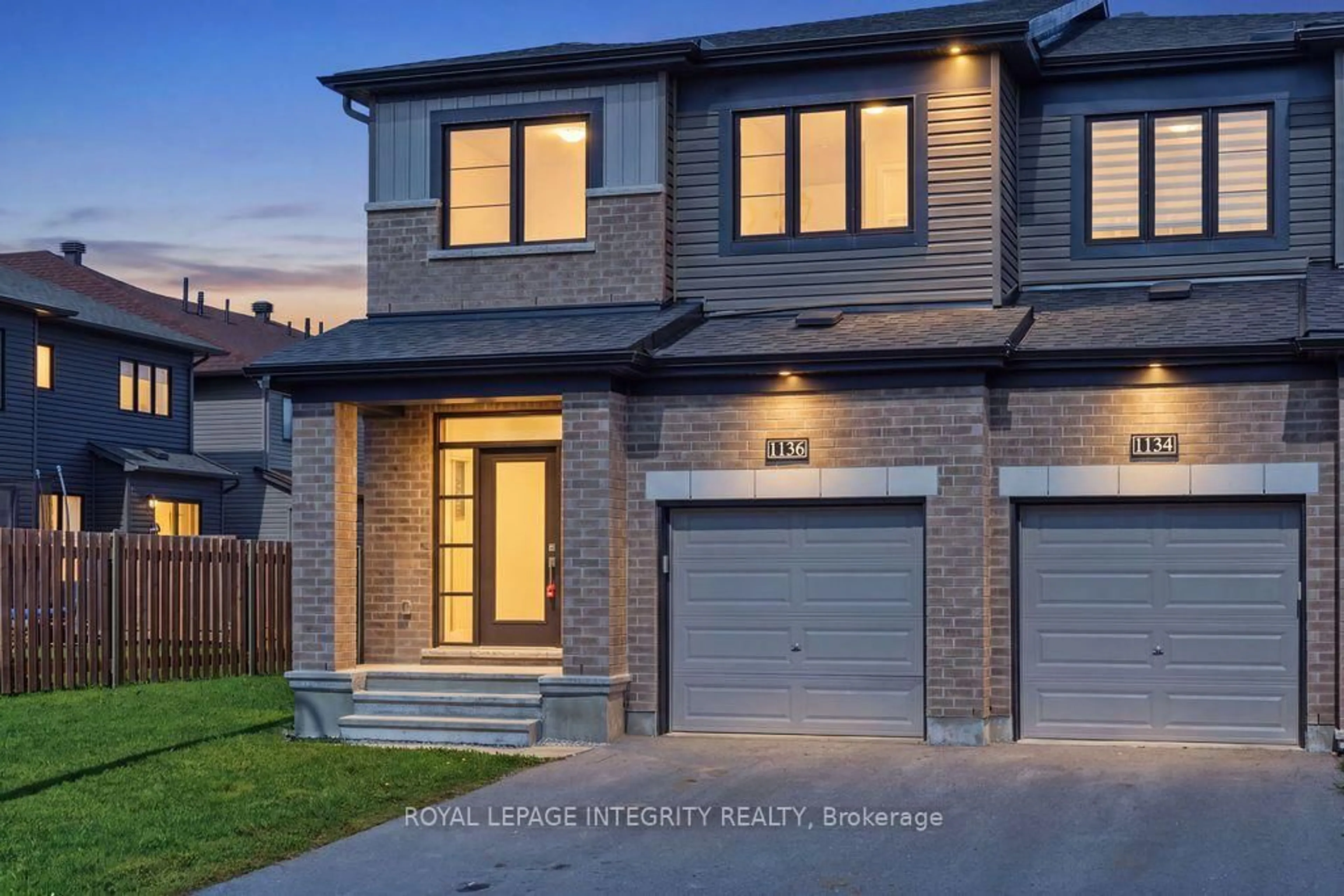 Home with brick exterior material, street for 1136 SPEEDVALE Crt, Ottawa Ontario K2T 0H9