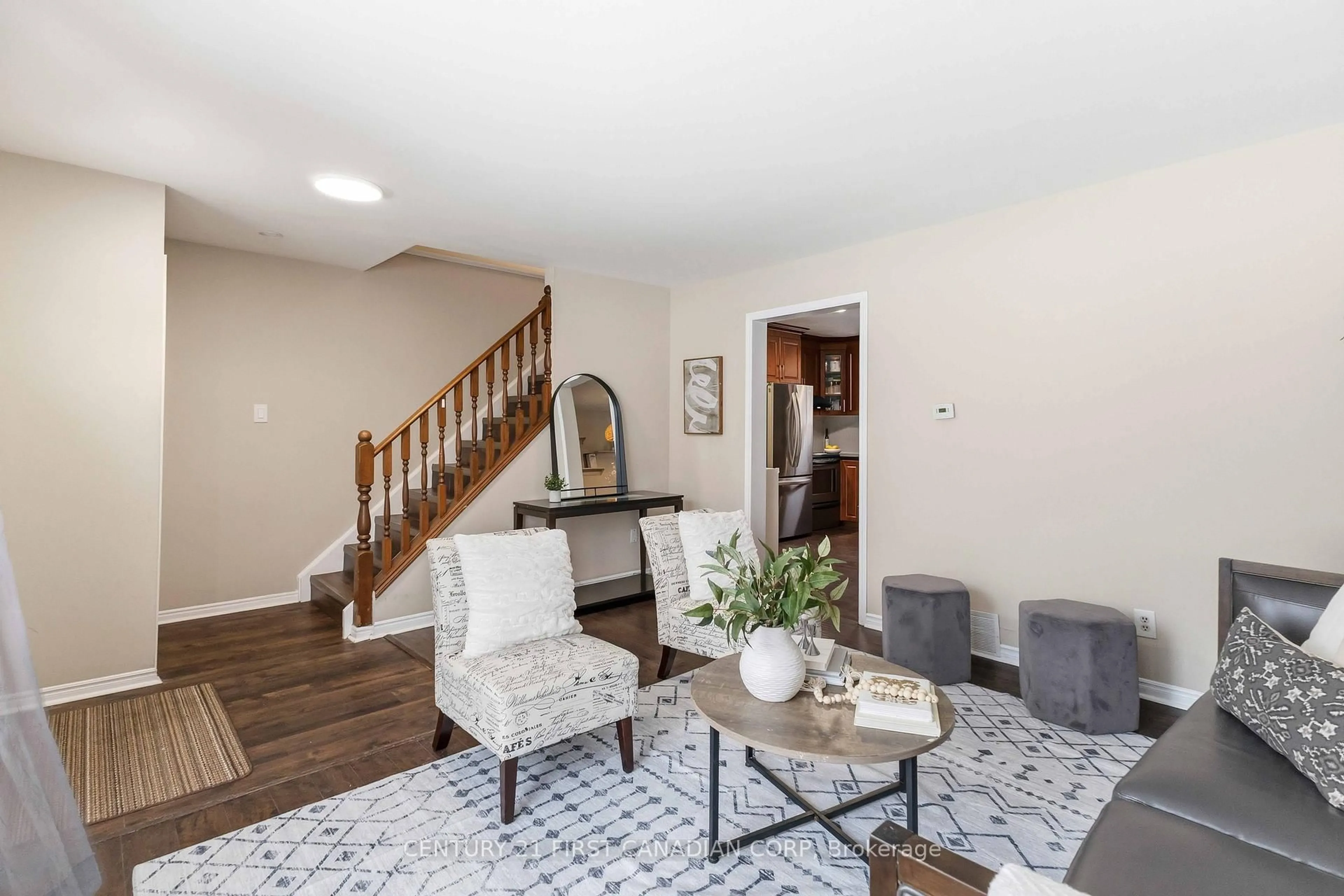 Living room with furniture, unknown for 40 Culver Crt, London East Ontario N5V 3E8
