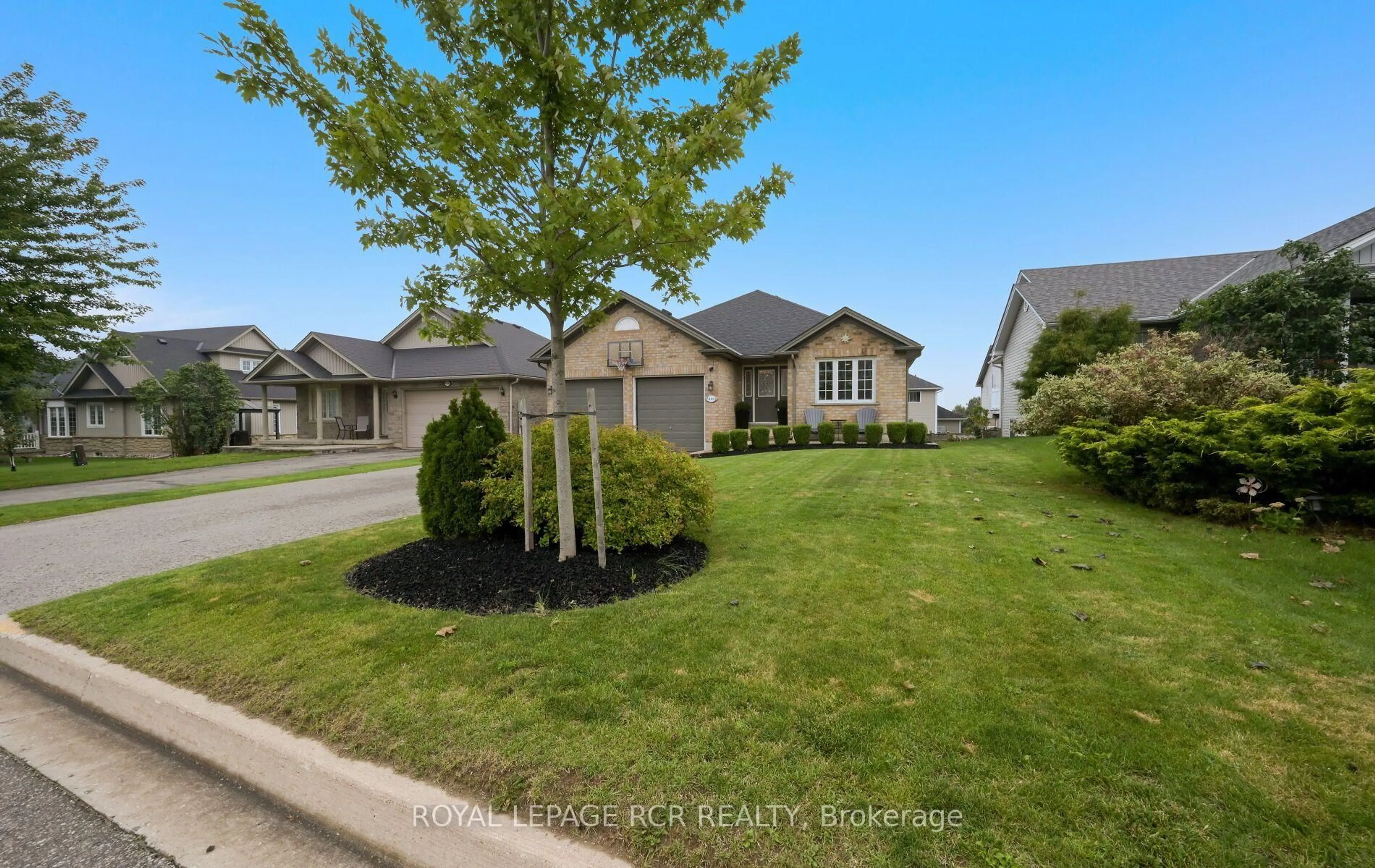 A pic from outside/outdoor area/front of a property/back of a property/a pic from drone, street for 489 Fiddle Park Lane, Shelburne Ontario L9V 3C9