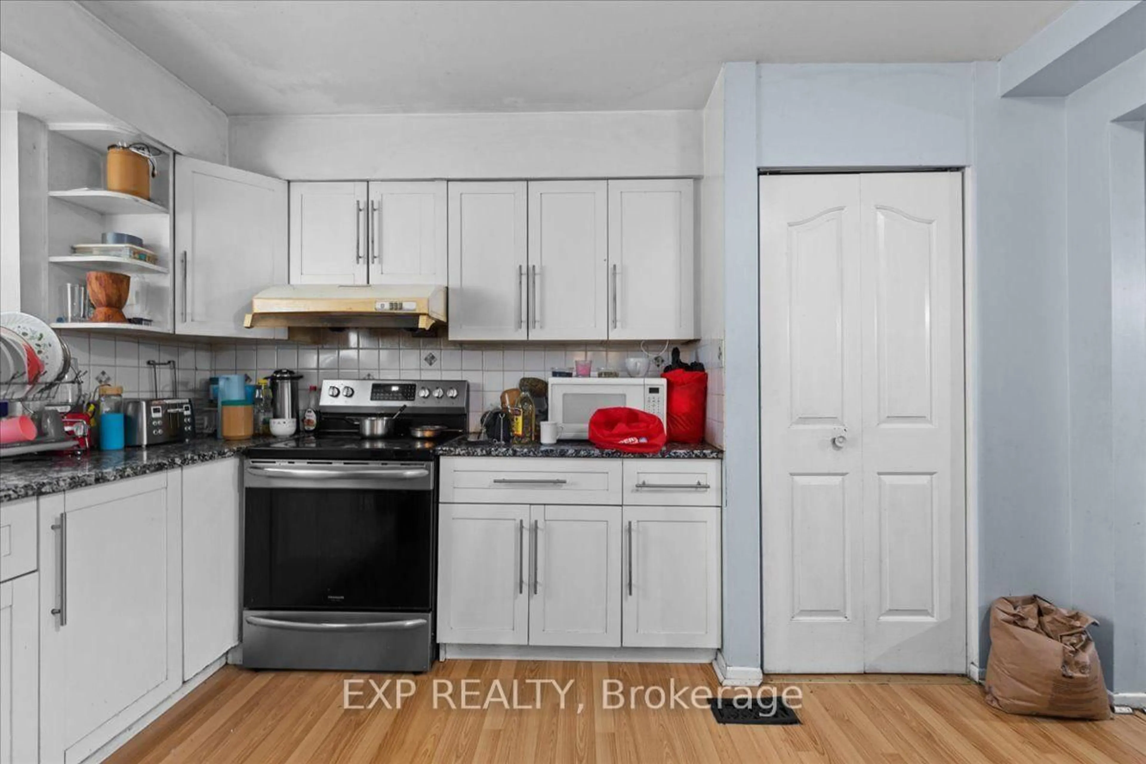 Standard kitchen, unknown for 2960 Penny Dr #9, Ottawa Ontario K2B 6H5