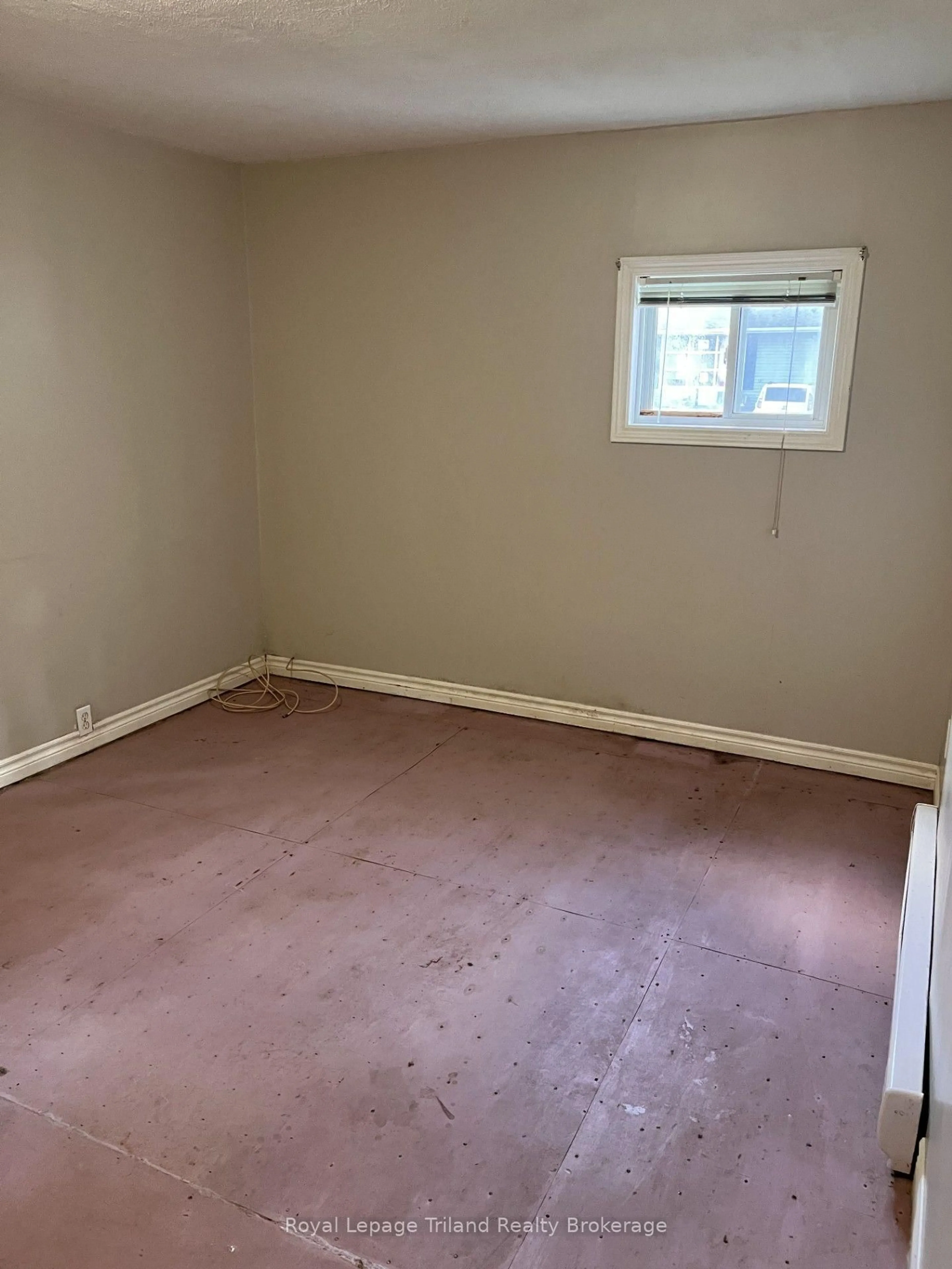 A pic of a room for 1 Northcourt St, Norwich Ontario N0J 1P0