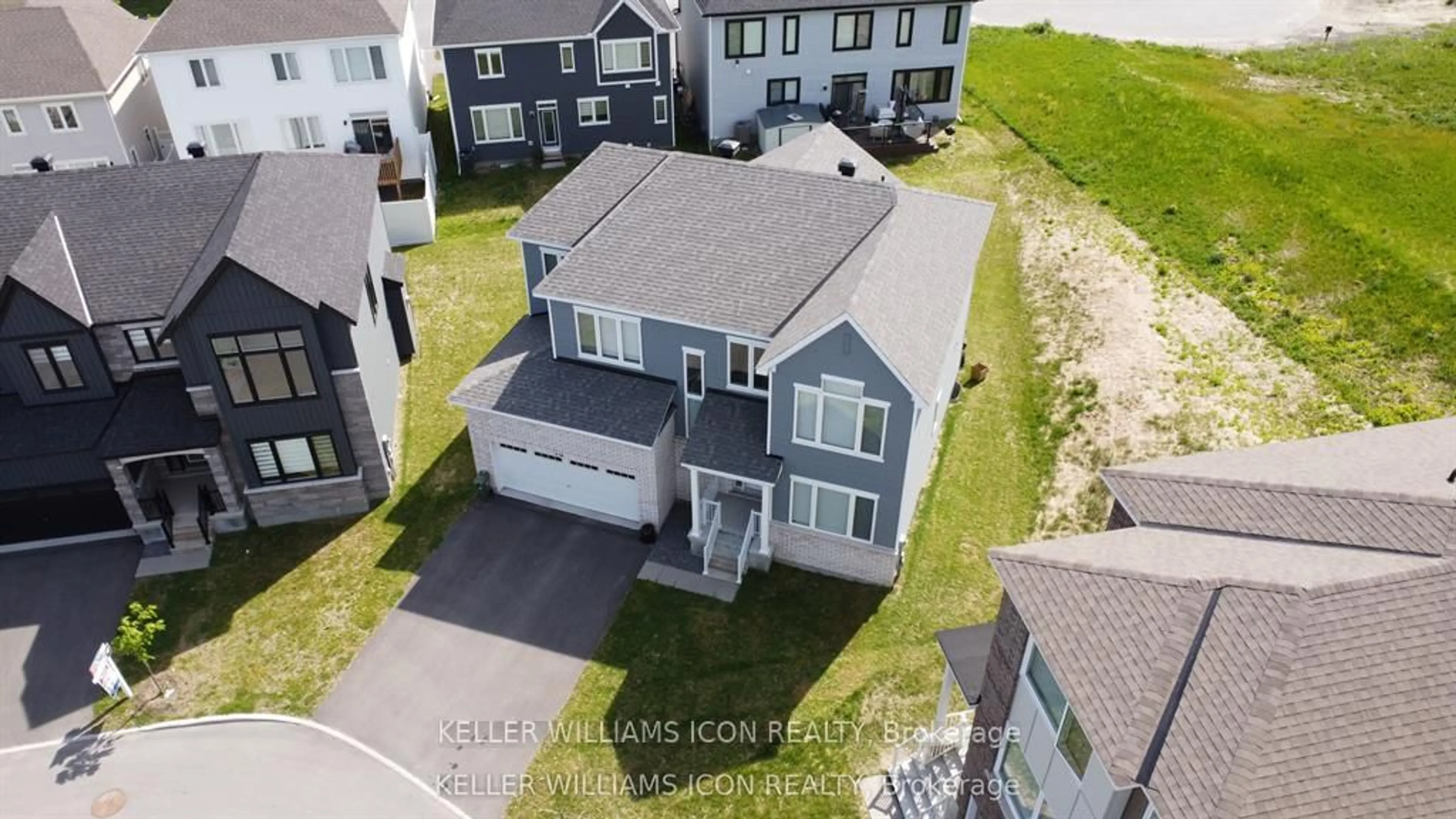 A pic from outside/outdoor area/front of a property/back of a property/a pic from drone, street for 436 Appalachian Circ, Ottawa Ontario K2J 6X4