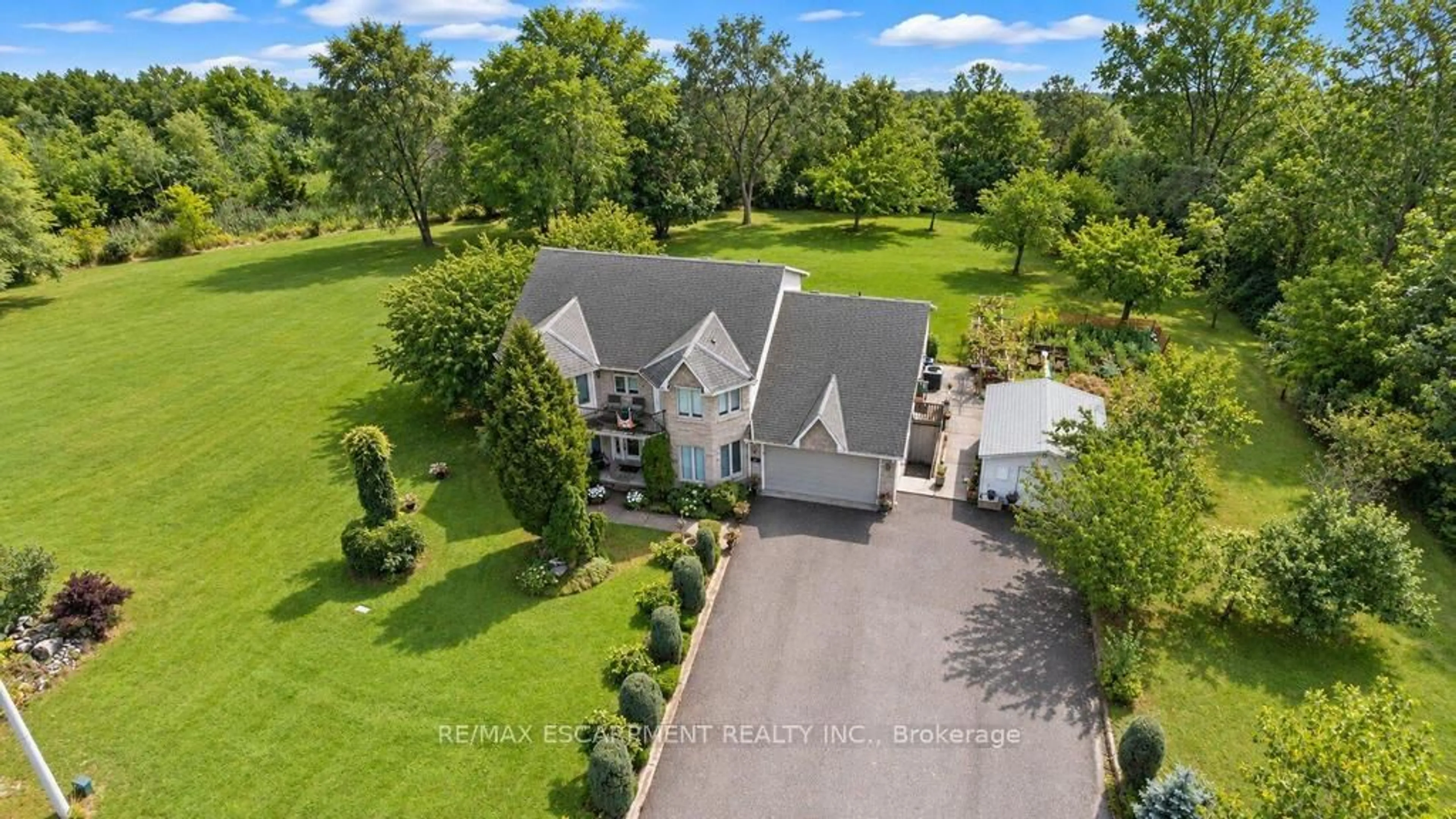 A pic from outside/outdoor area/front of a property/back of a property/a pic from drone, unknown for 33 Maryvale Ave, Hamilton Ontario L9H 7P1