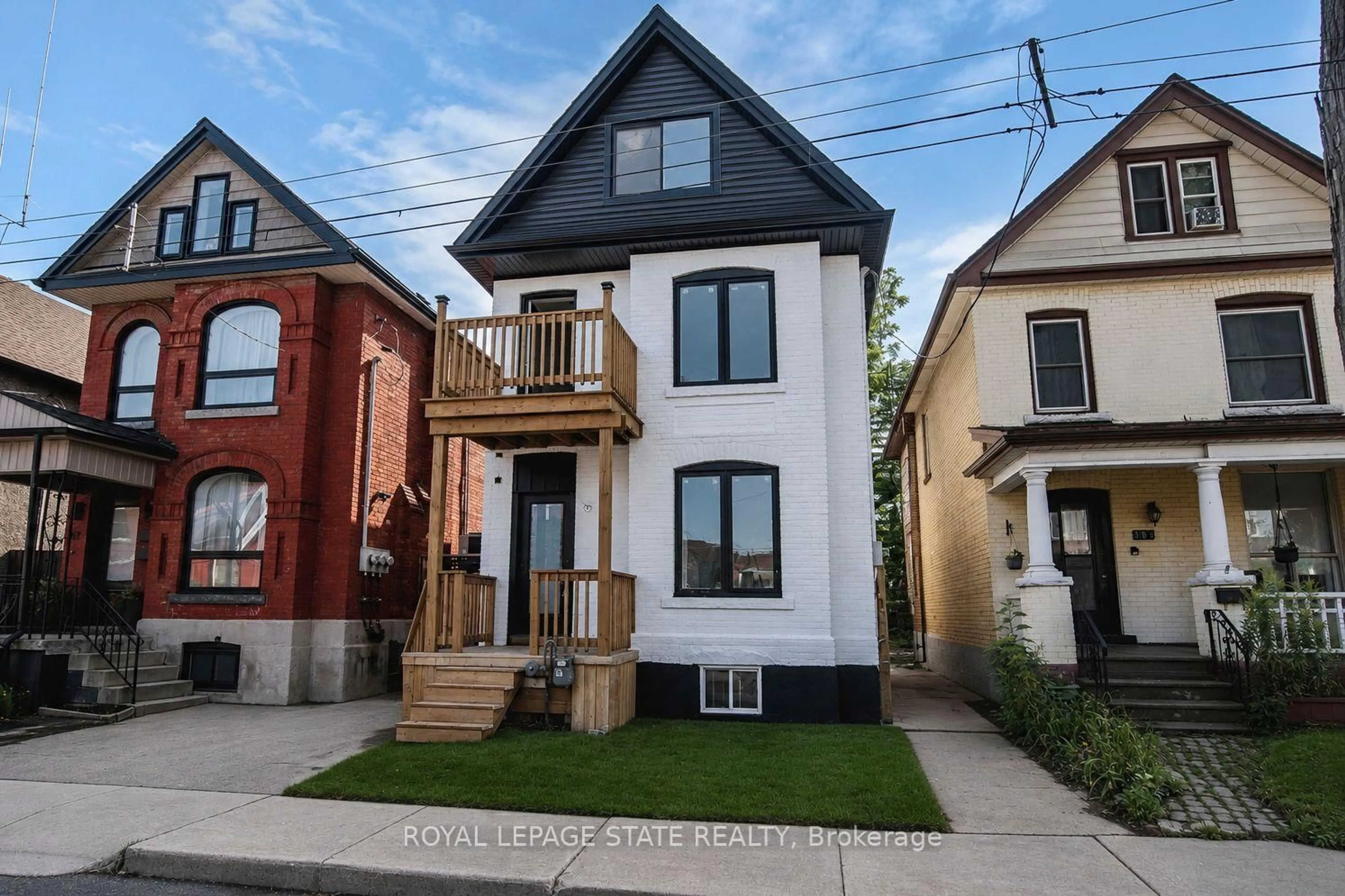 Home with brick exterior material, street for 60 William St, Hamilton Ontario L8L 5T7