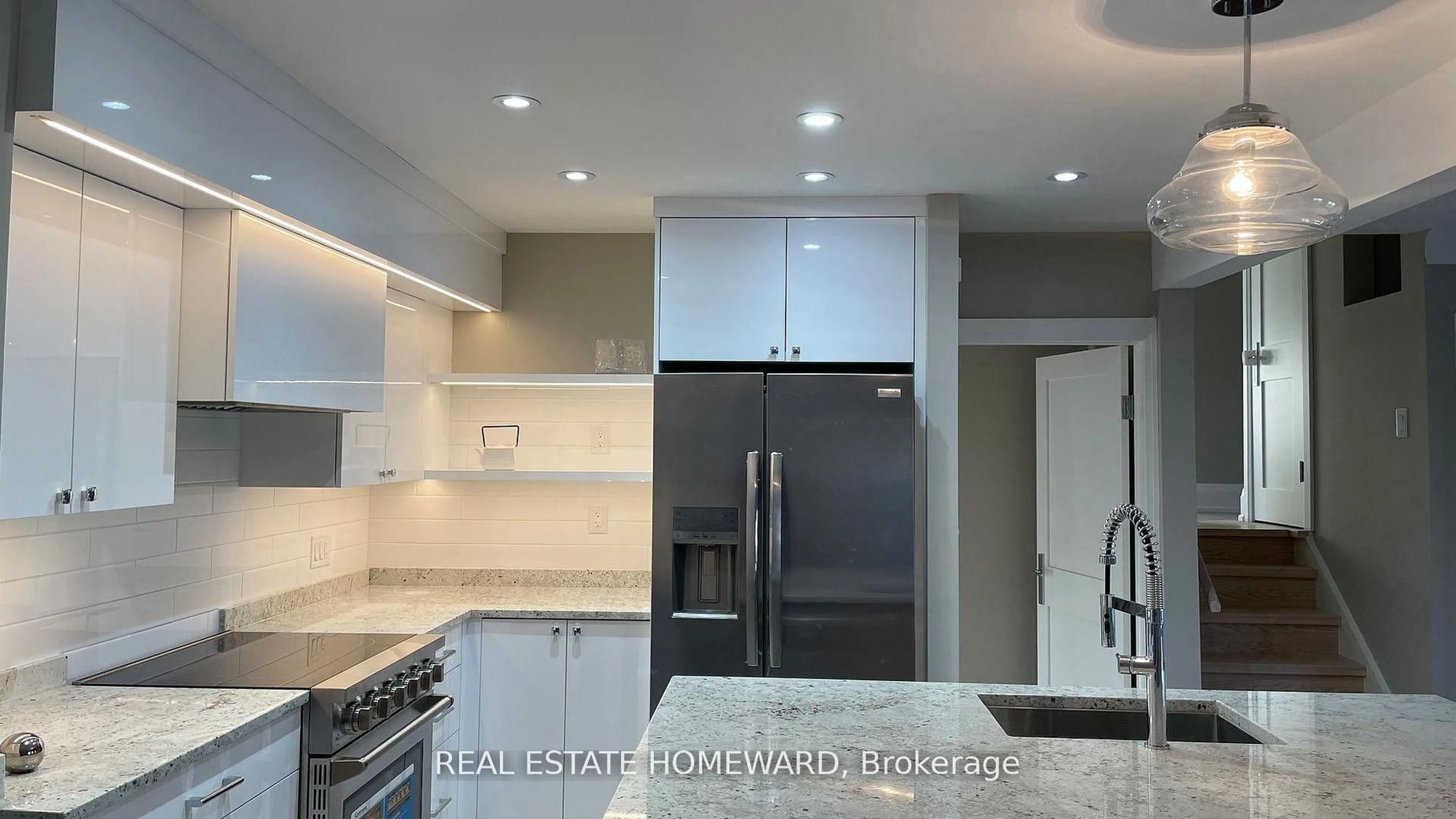 Contemporary kitchen, ceramic/tile floor for 33 Strathcona Dr, St. Catharines Ontario L2M 2A8