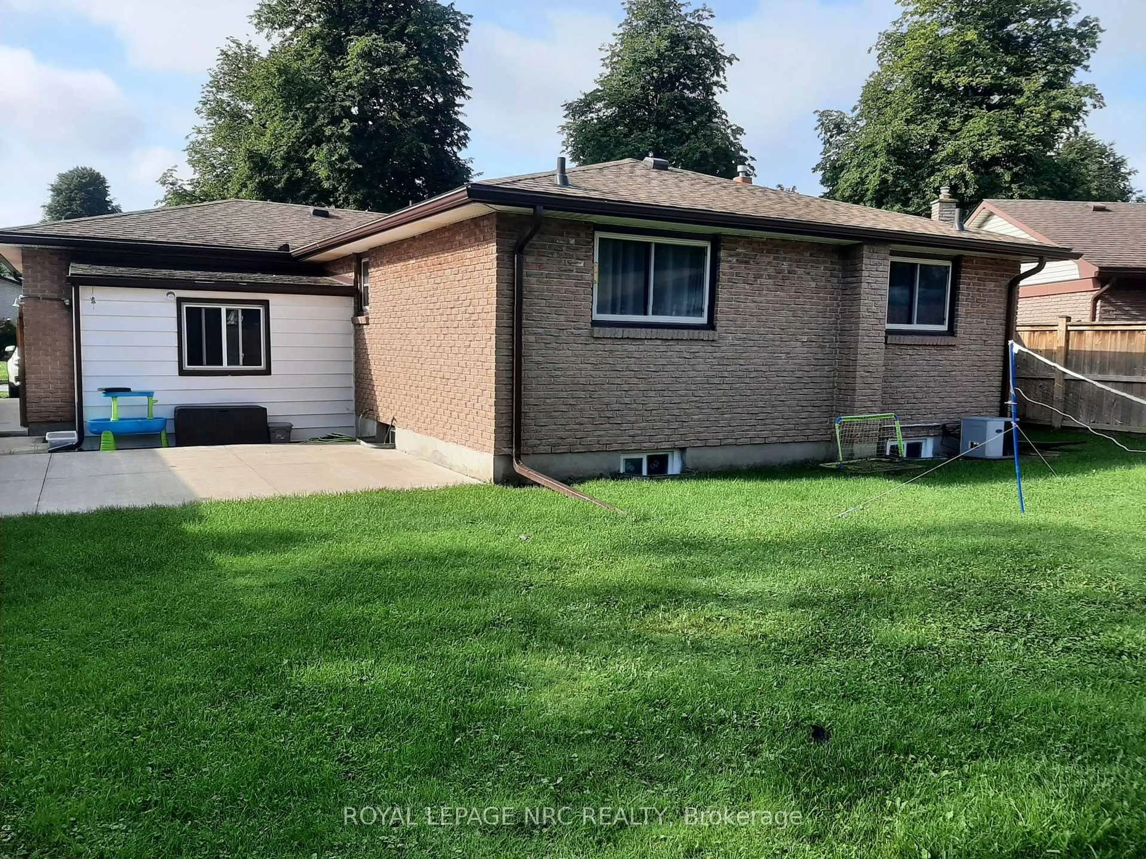 Unknown for 7345 Mountjoy Crt, Niagara Falls Ontario L2J 3T1