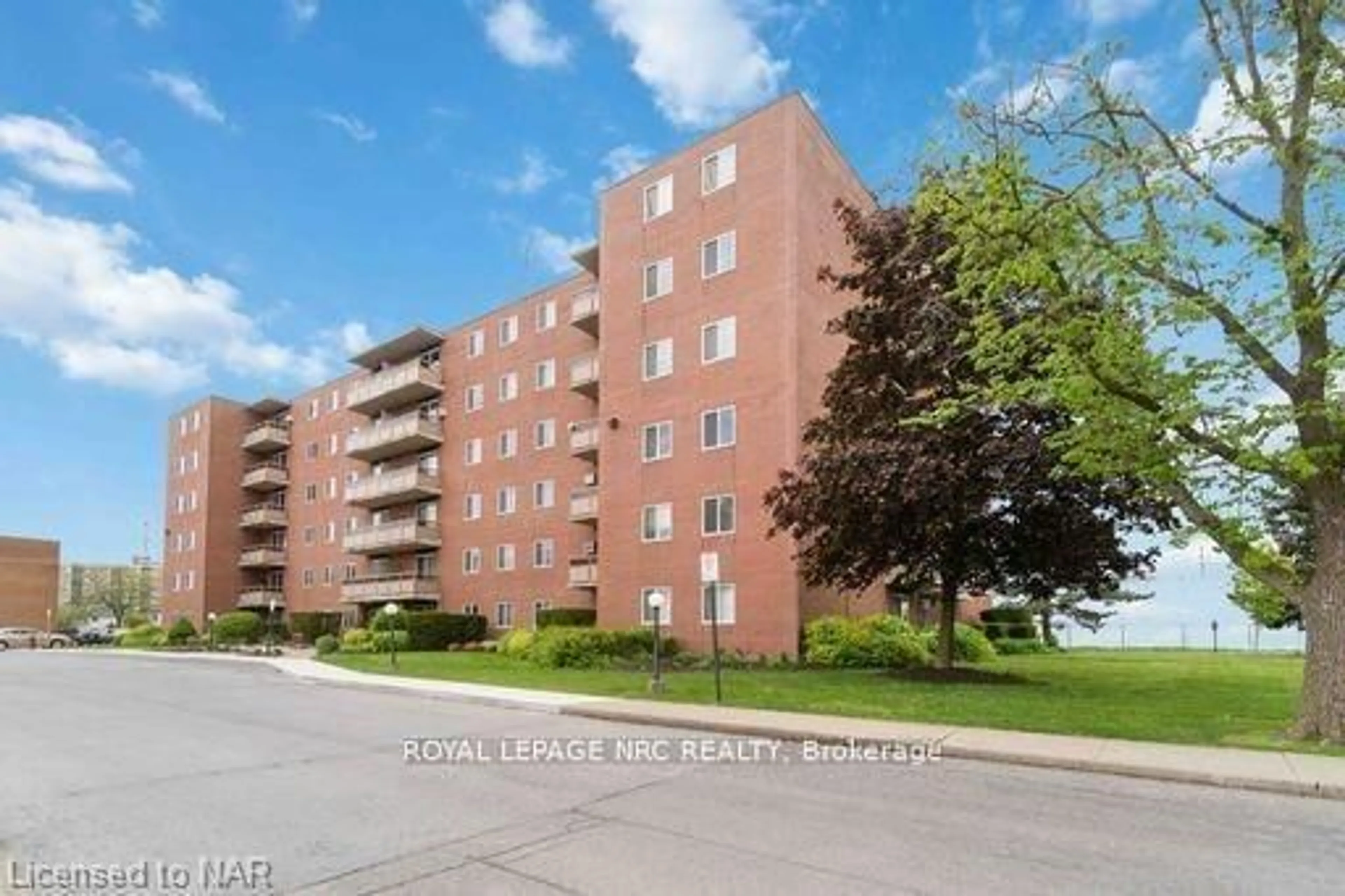 Unknown for 264 Grantham Ave #307, St. Catharines Ontario L2P 3H1