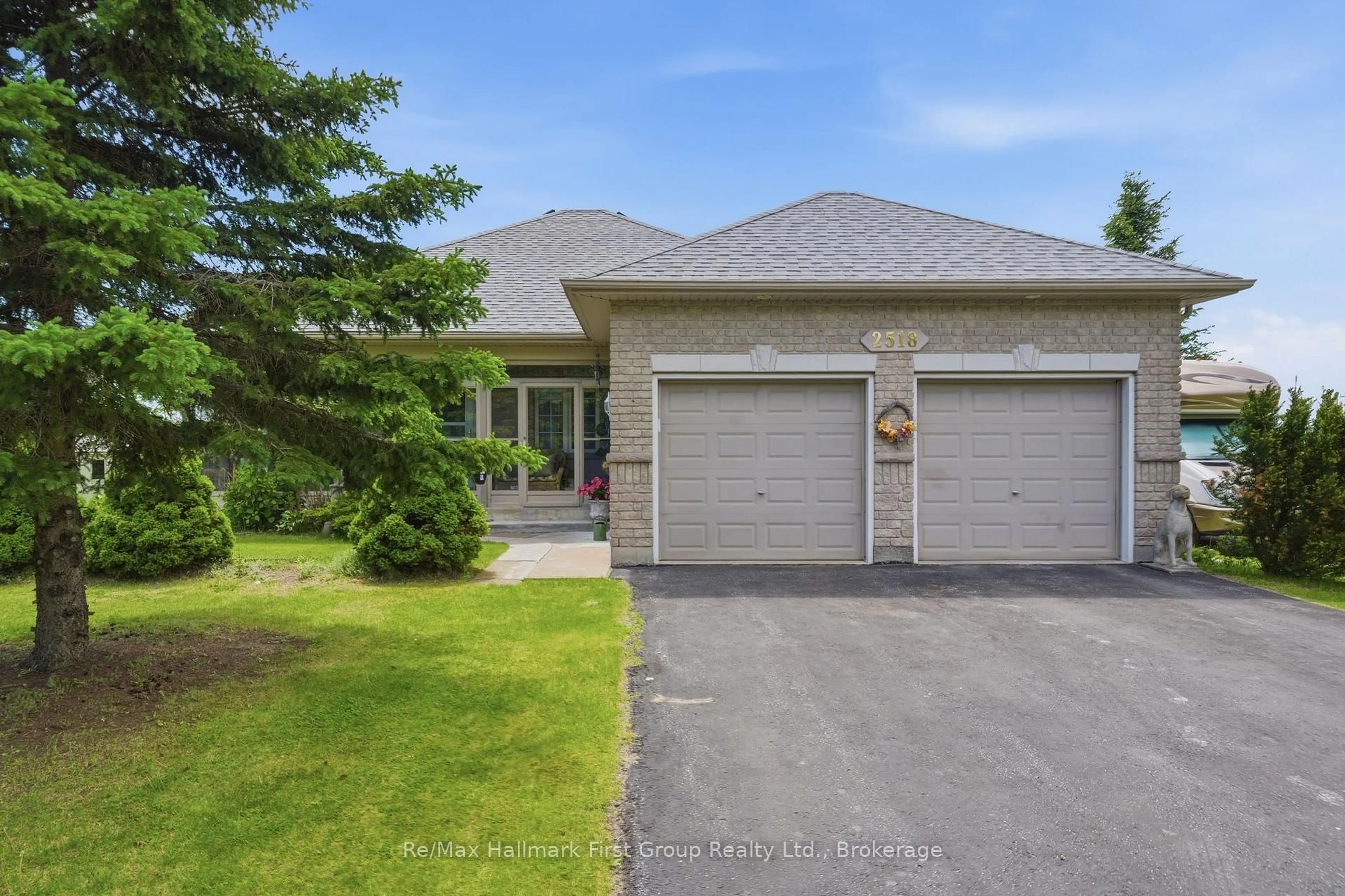 A pic from outside/outdoor area/front of a property/back of a property/a pic from drone, street for 2518 Nagle Rd, Hamilton Township Ontario K0K 1C0