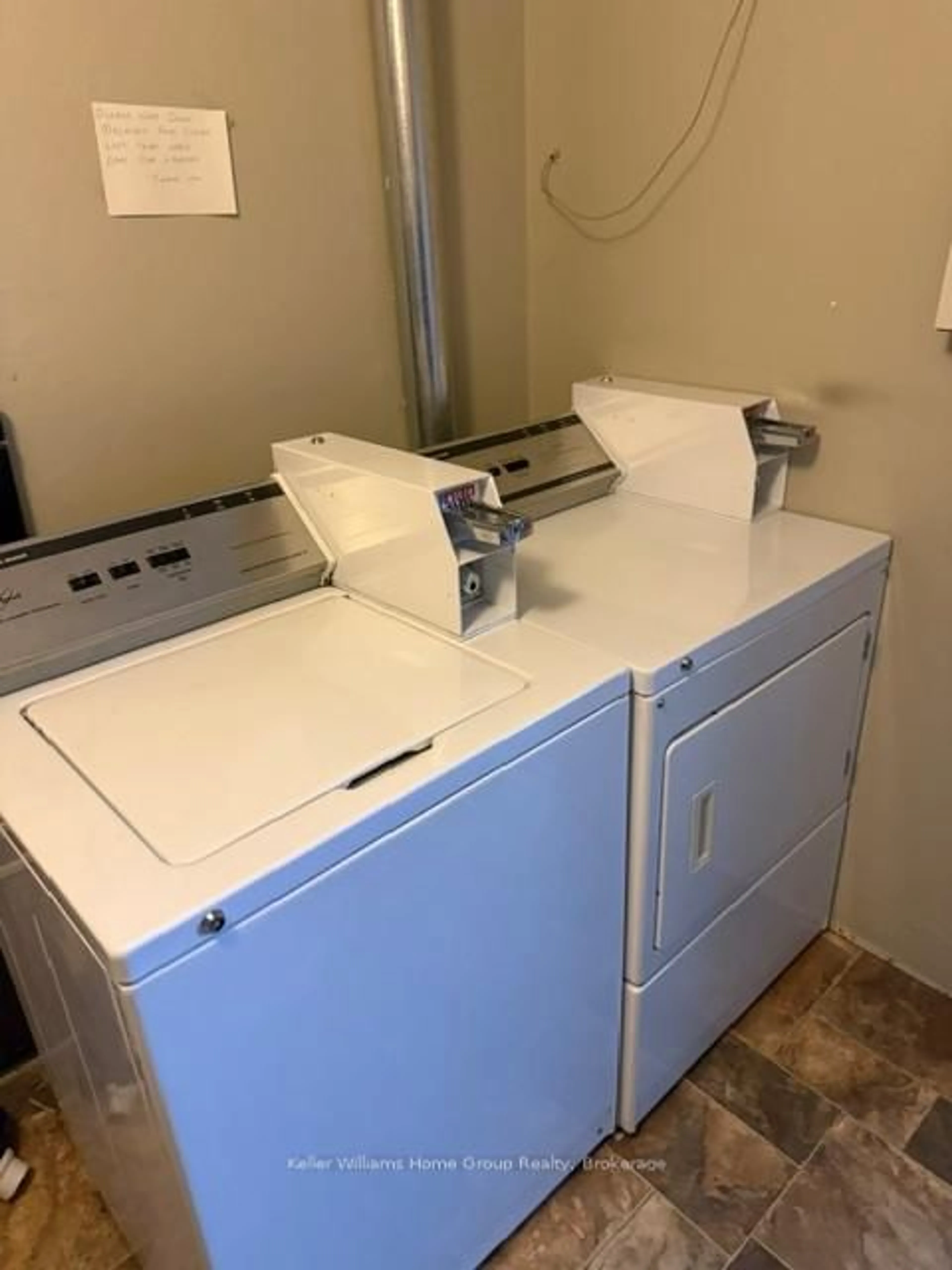 Laundry room for 115 St George St, Centre Wellington Ontario N1M 1H8