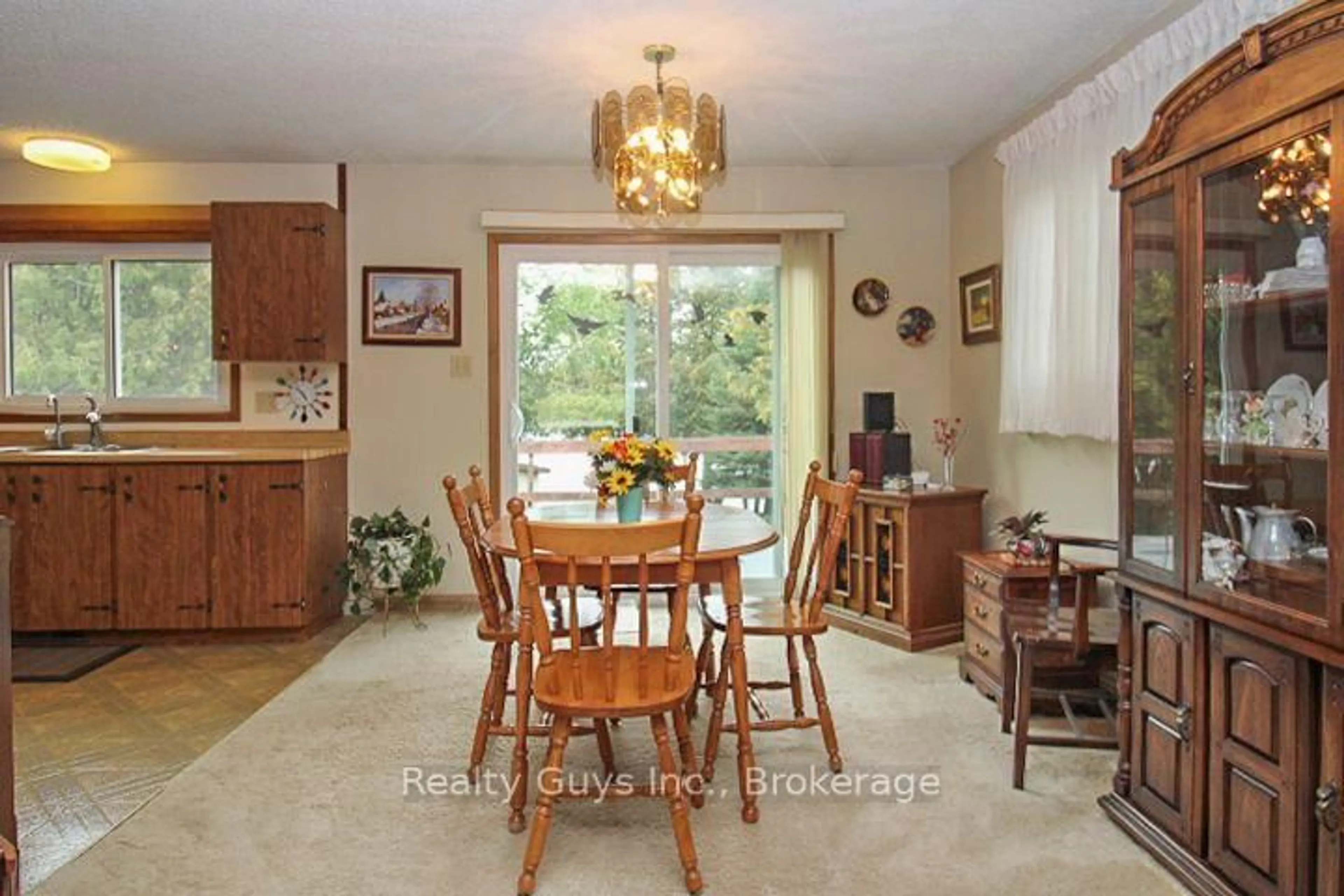 Dining room, unknown for 72 Shelter Bay St, Kawartha Lakes Ontario K0L 2W0