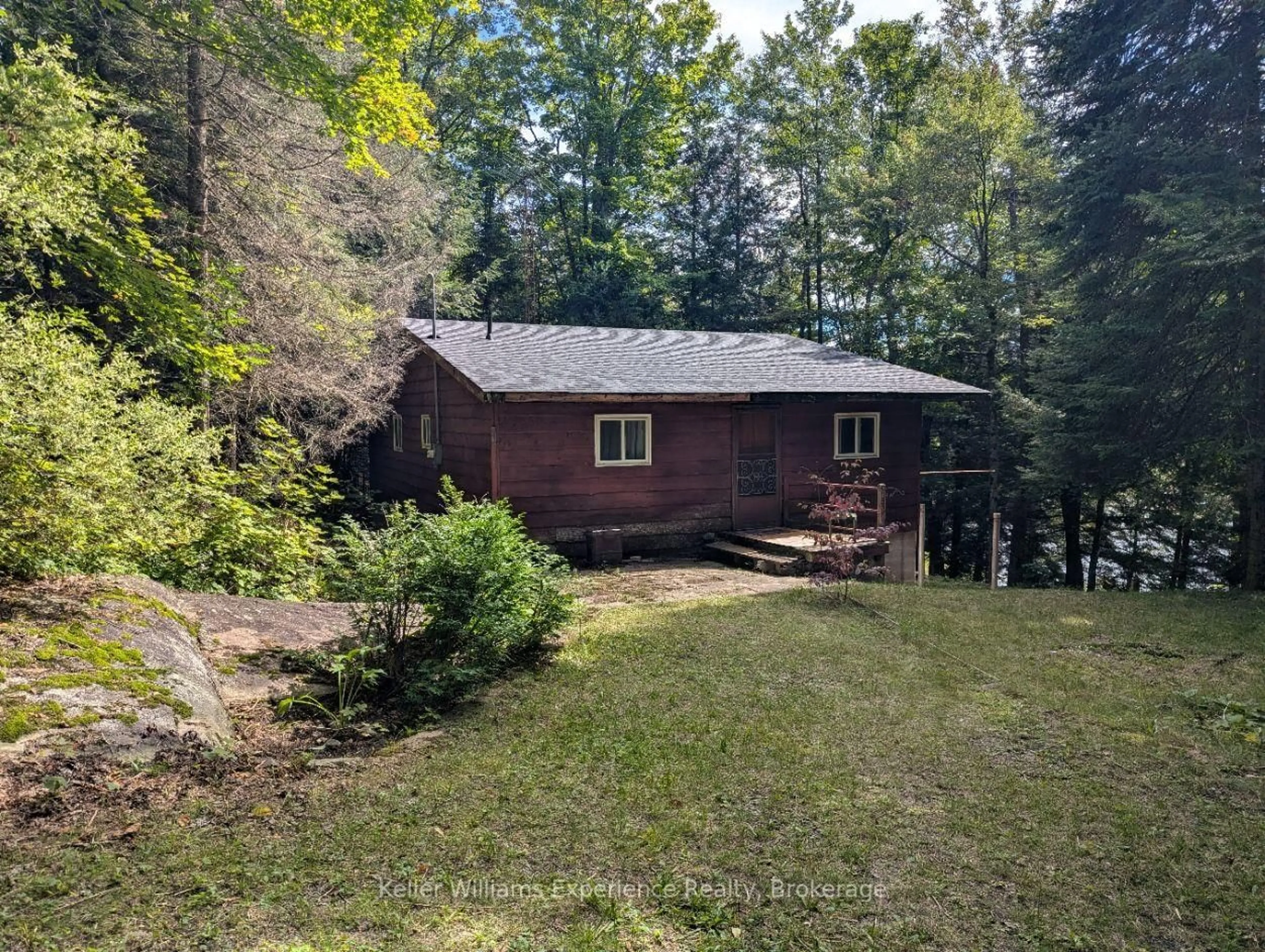Shed for 1235 Staunton Road Private, Bracebridge Ontario P1L 1X3