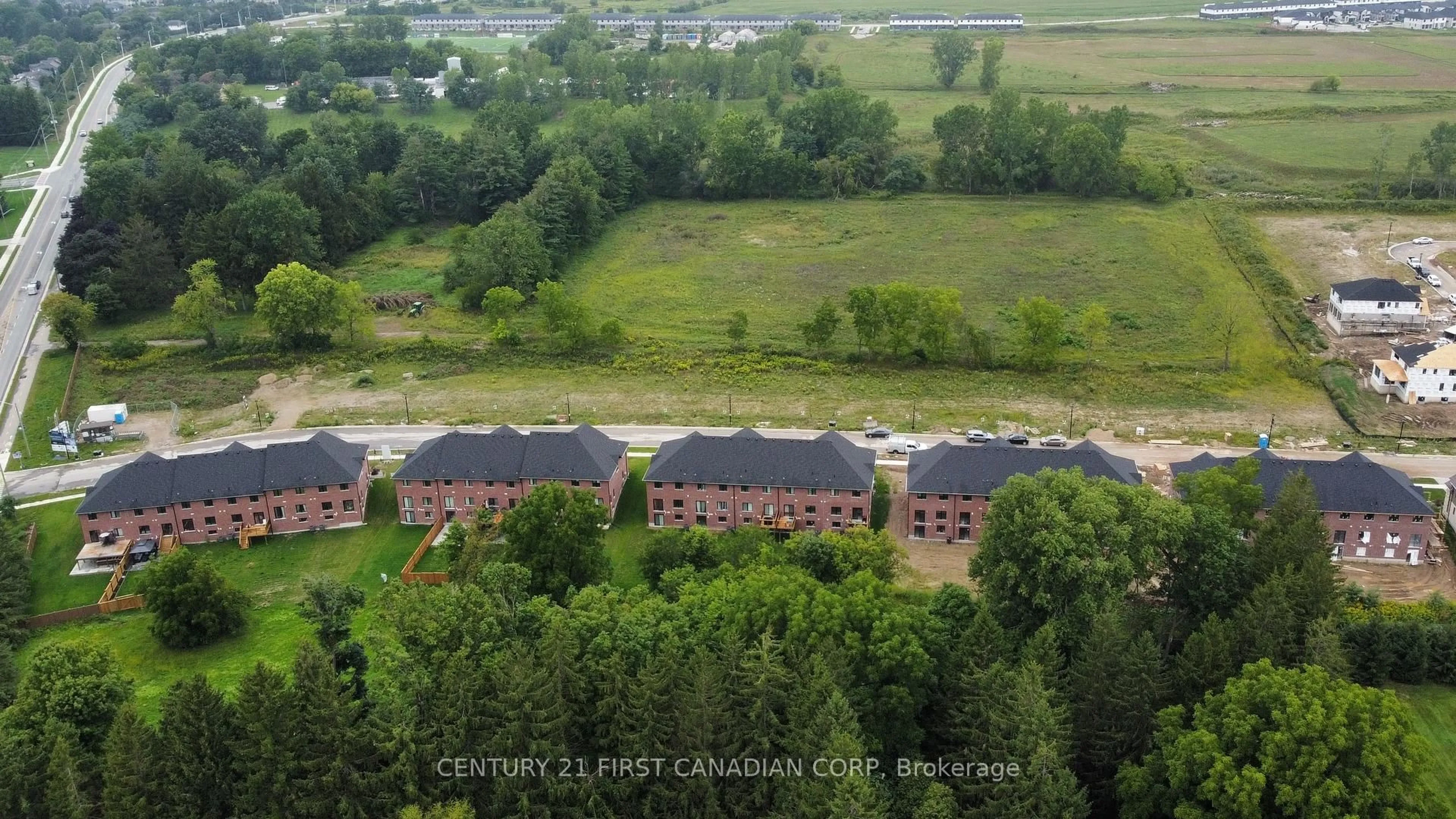 A pic from outside/outdoor area/front of a property/back of a property/a pic from drone, unknown for 6894 HEATHWOODS Ave, London South Ontario N6P 1H3