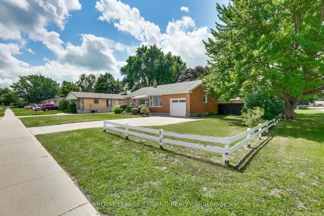 224 McKellar St, Strathroy-Caradoc 3