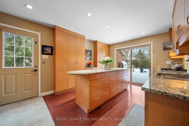 1104 The Pkwy, London East 4