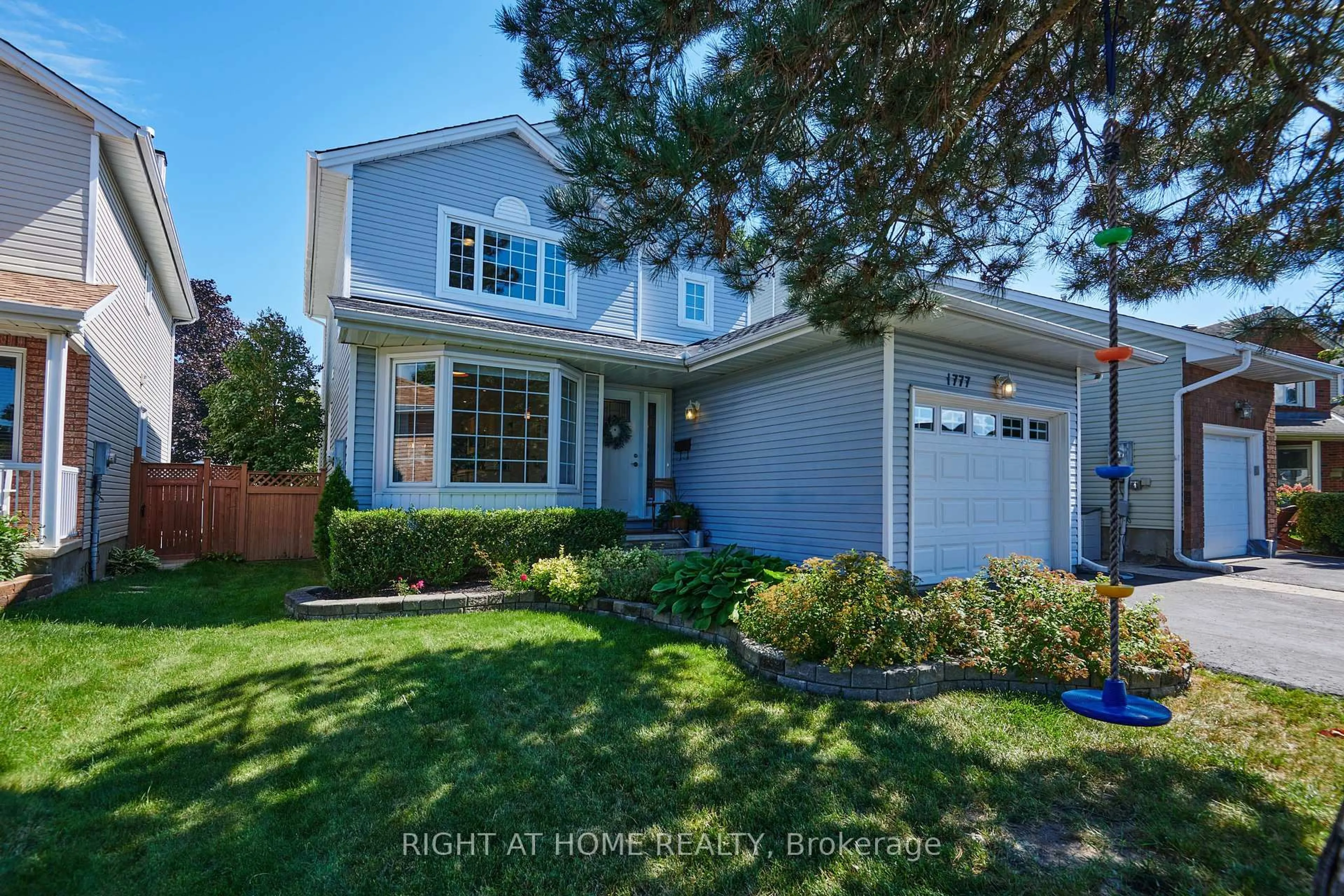 Home with vinyl exterior material, street for 1777 Tache Way, Ottawa Ontario K4A 2S8