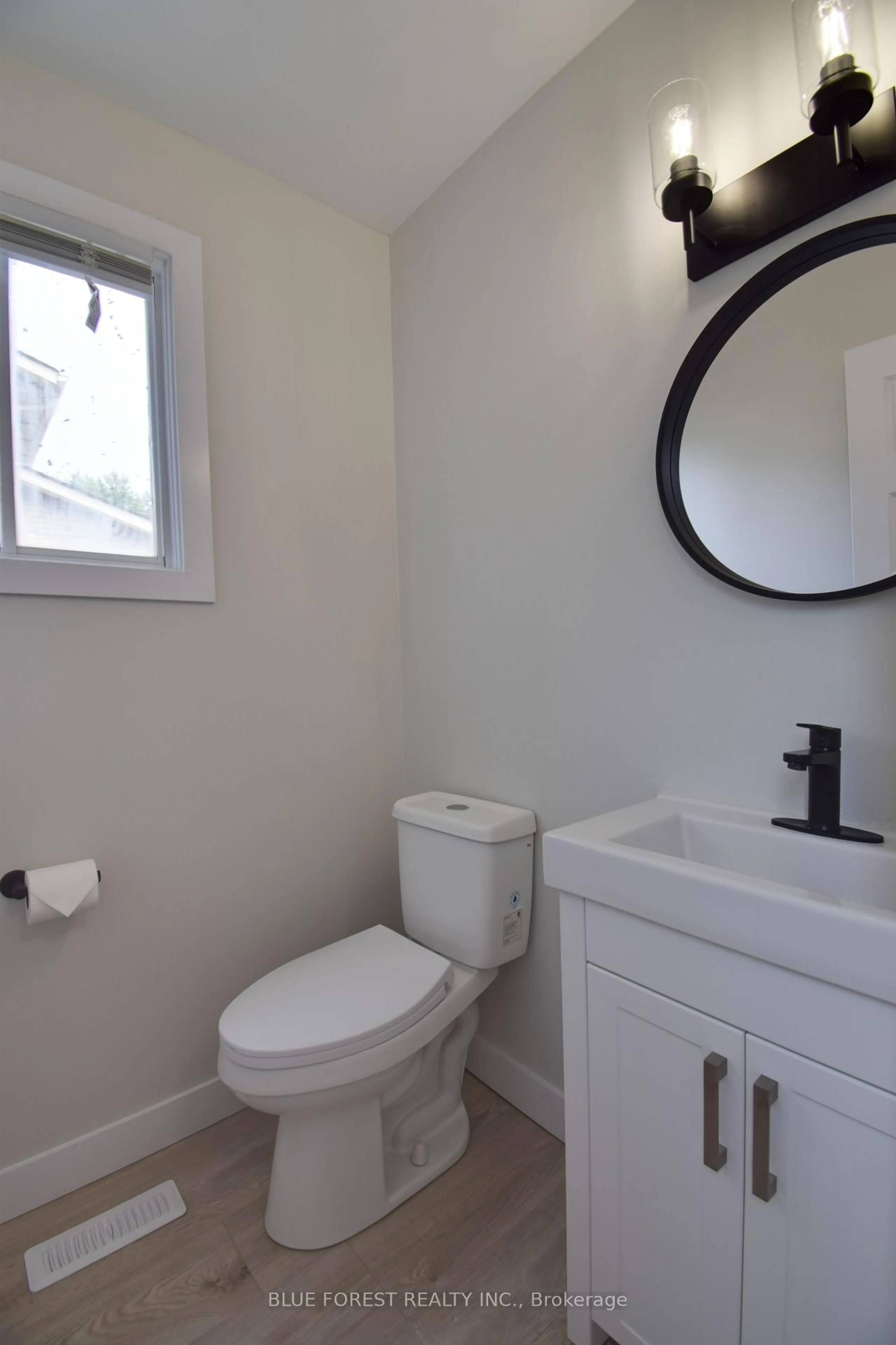 Unknown for 1048 Mahogany Rd, London North Ontario N6H 2W5