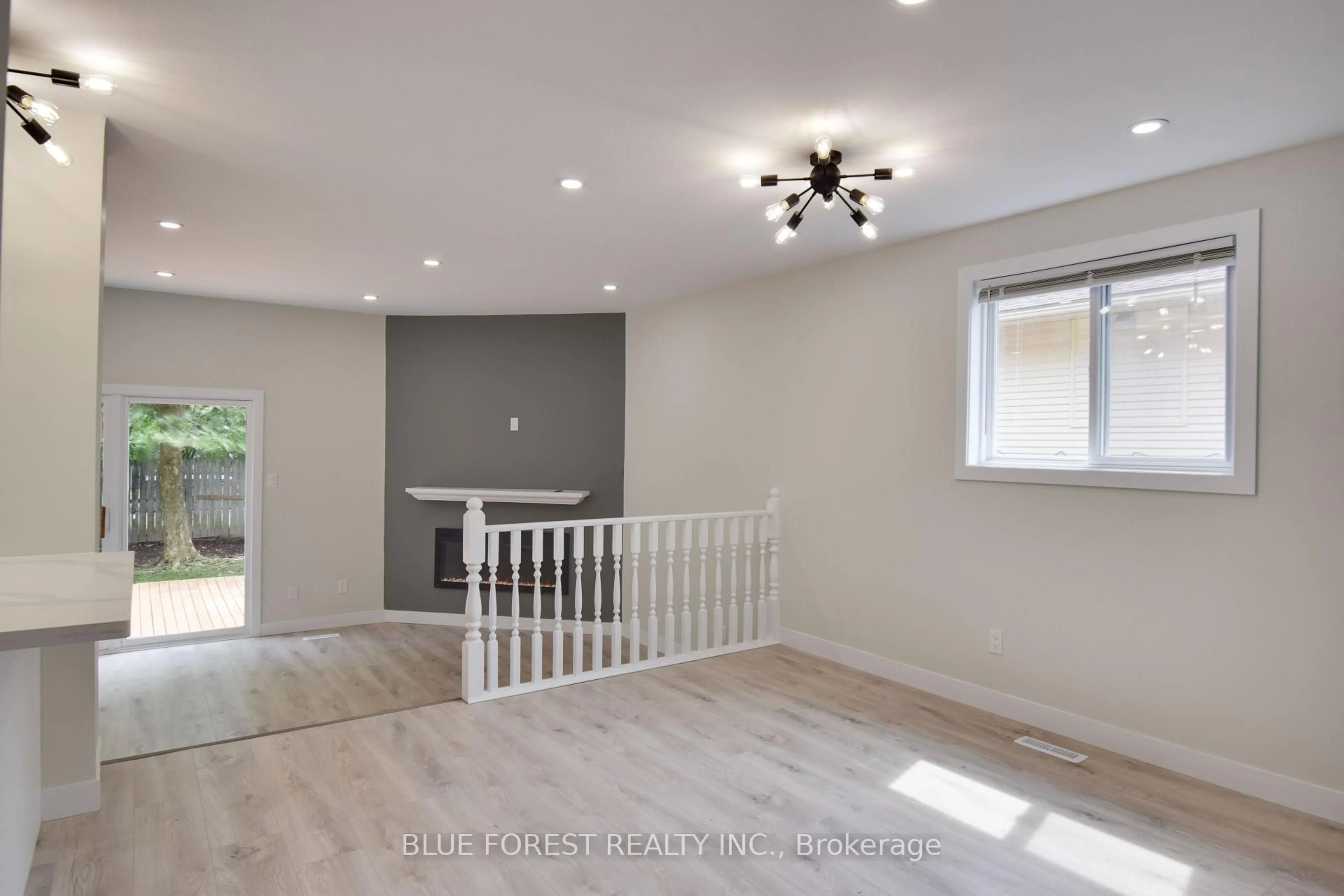 A pic of a room for 1048 Mahogany Rd, London North Ontario N6H 2W5