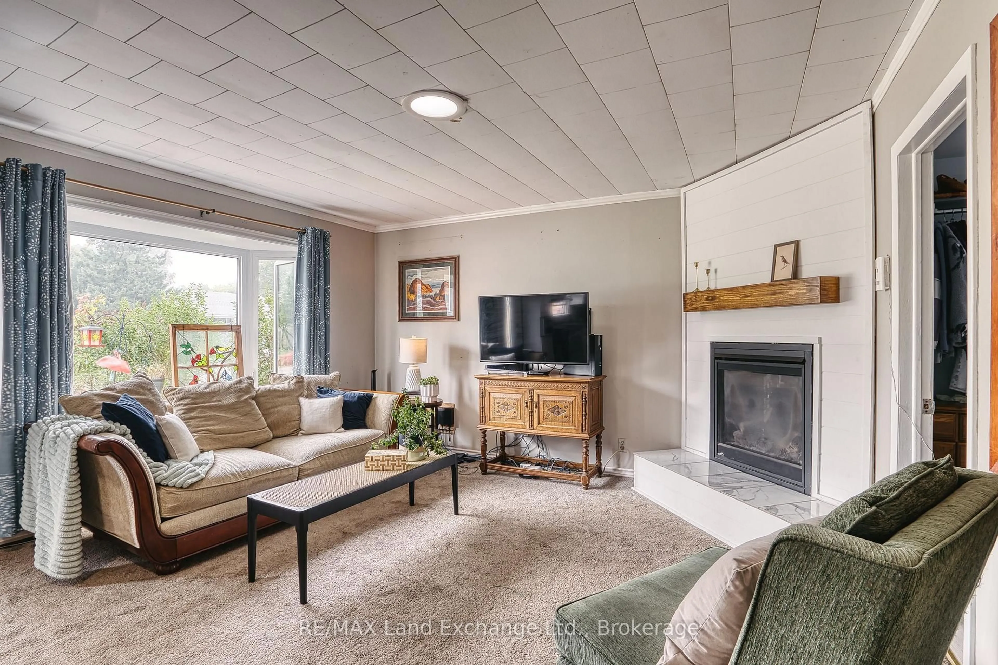 Living room with furniture, unknown for 244 Clarendon St, Saugeen Shores Ontario N0H 2L0